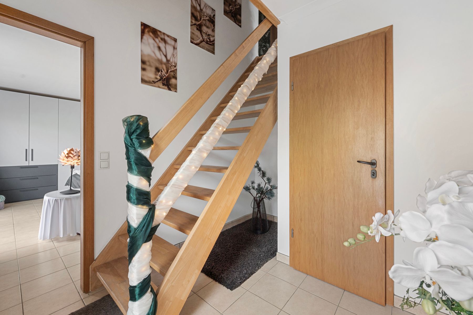 Open bebouwing met magazijn en 4 slaapkamers foto 13