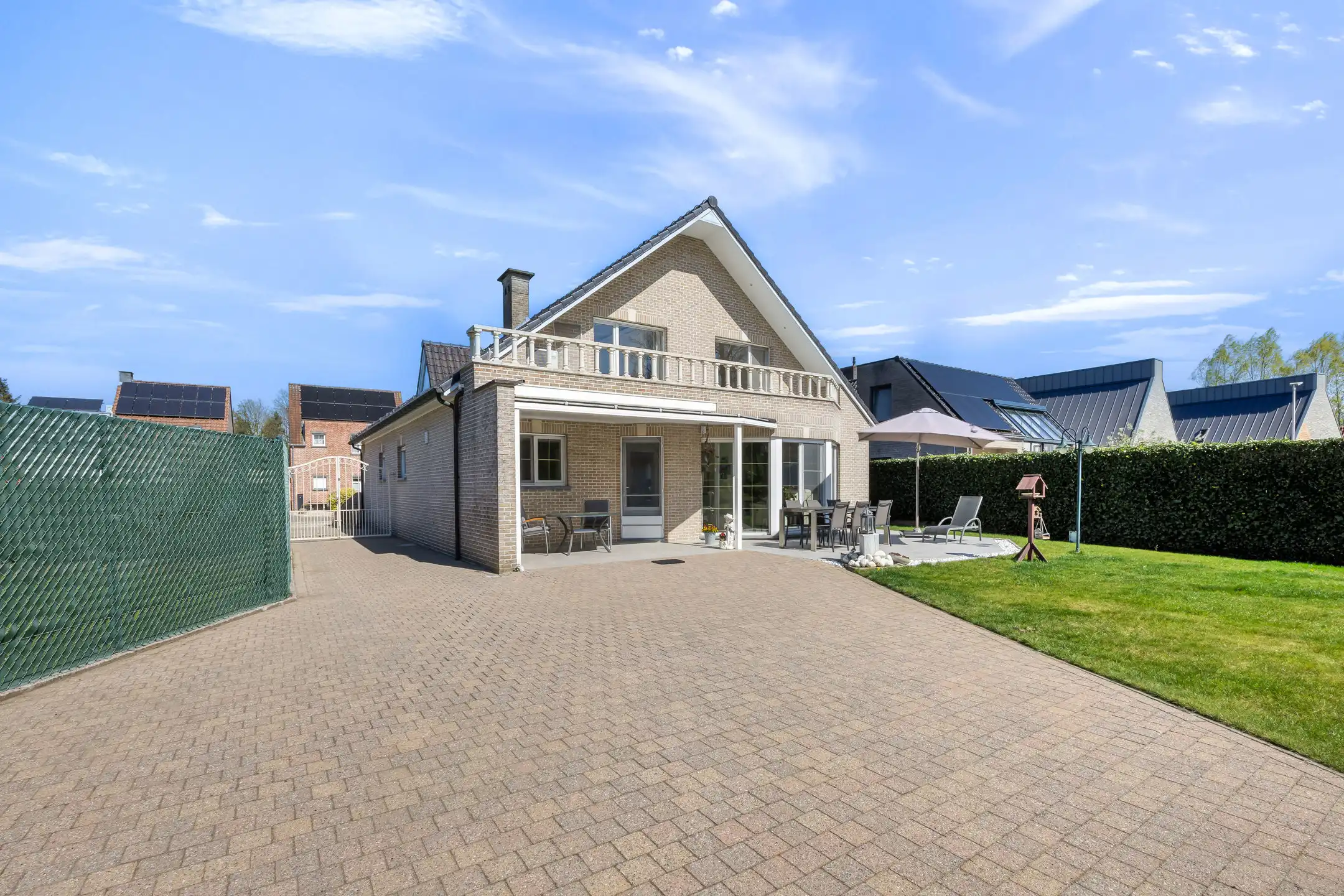 Ruime woning in oase van rust met prachtige tuin foto 20