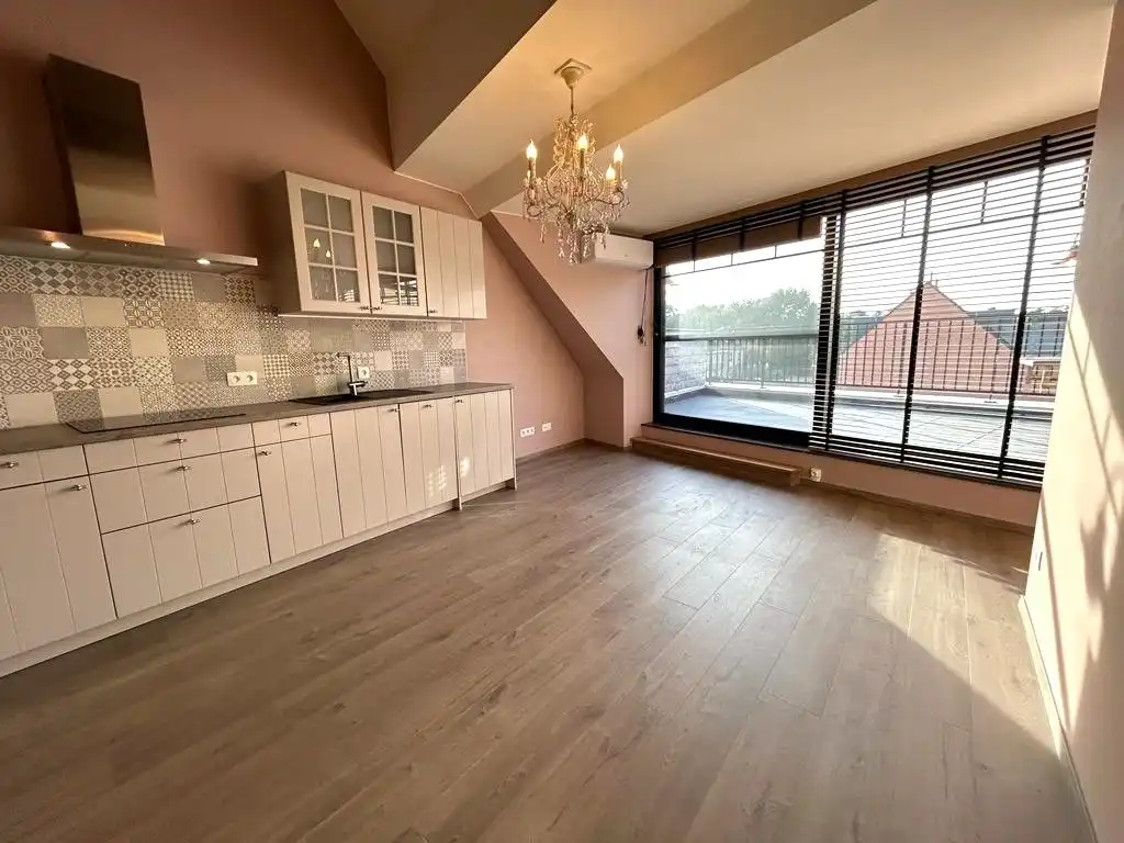 Leuke appartement van 52 m² met terras te Ginderbuiten, Mol! foto 2
