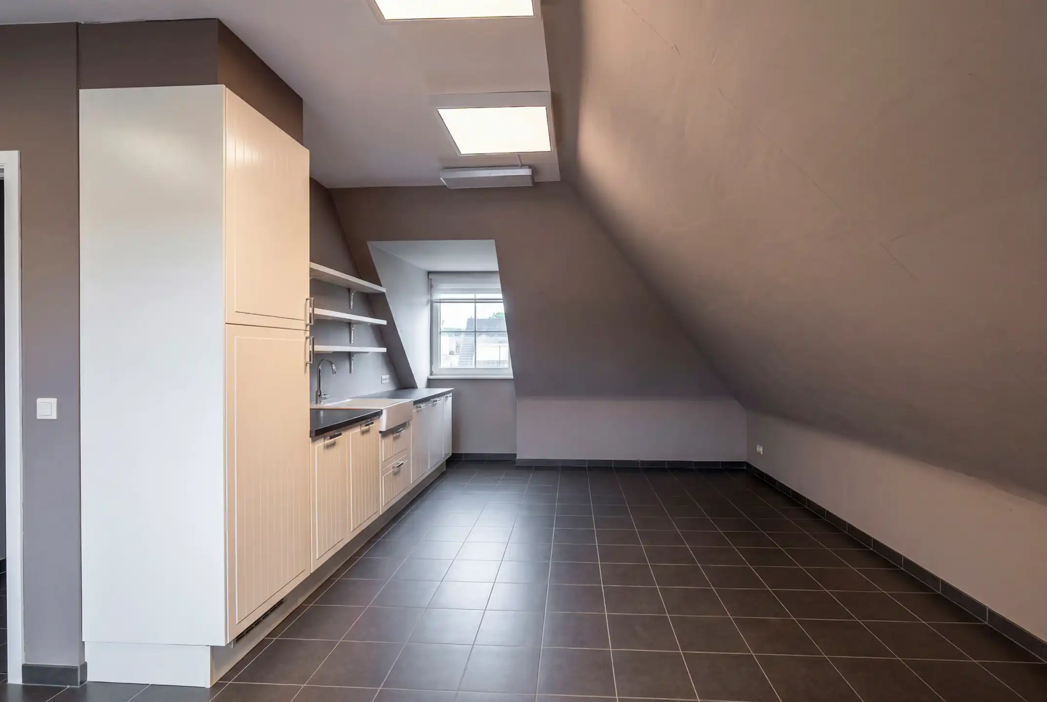 Verrassend ruime woning op toplocatie met binnenzwembad foto 23