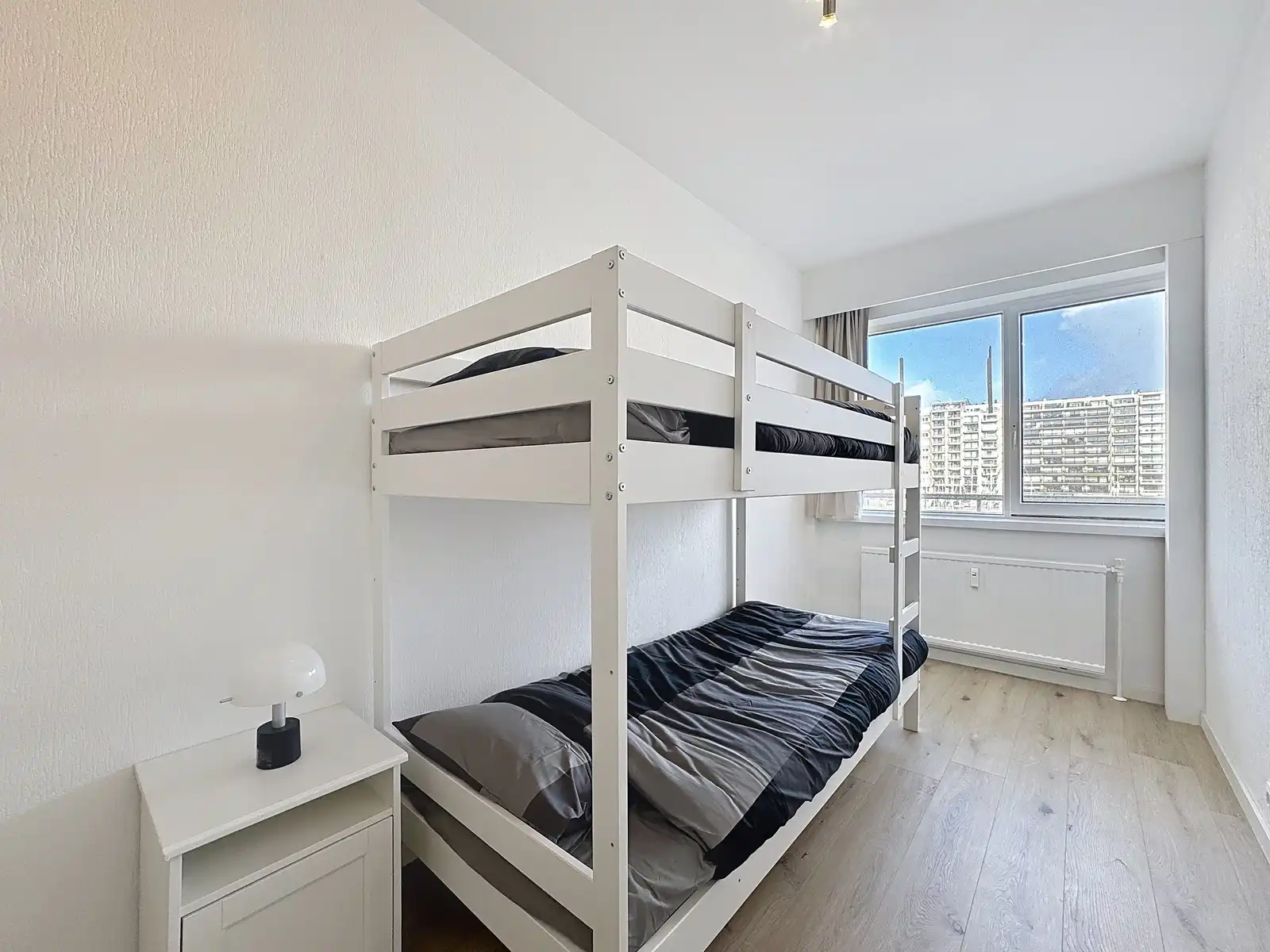 GERENOVEERD gemeubeld appartement aan de JACHTHAVEN met 3 slpks én 3 terrassen! foto 17