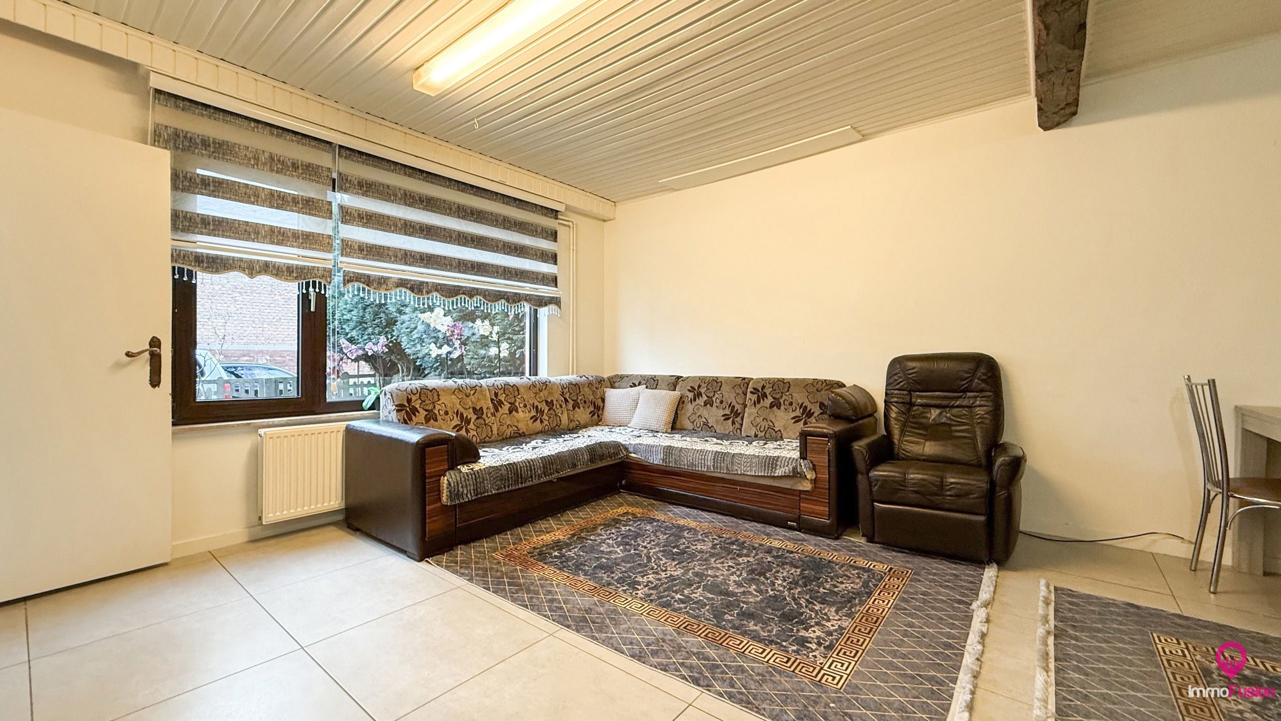 Instapklare woning van 200m² met 5 slpks en inpandige garage! foto 4