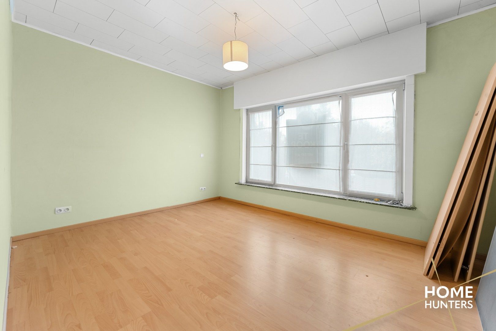 Charmante, op te frissen rijwoning met ruime tuin en 3 slaapkamers foto 15