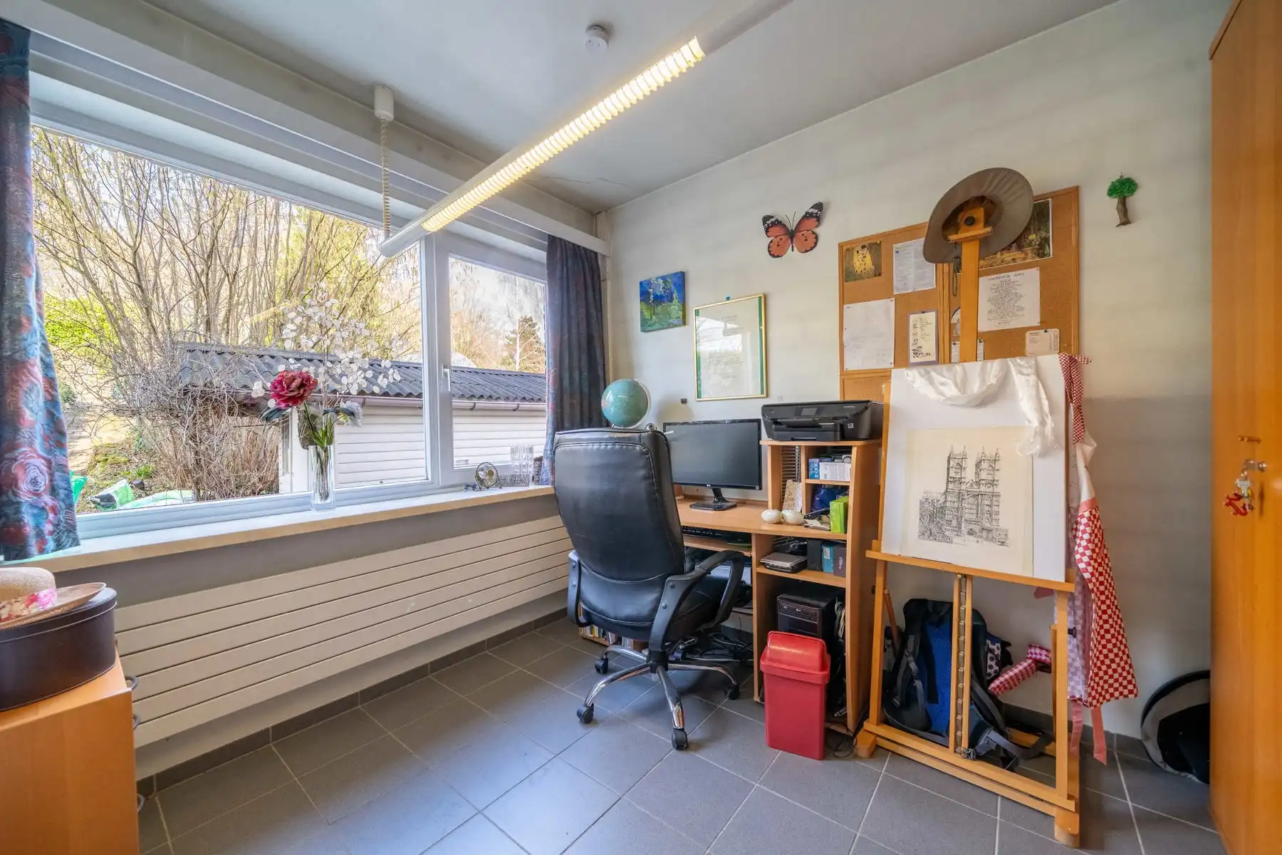 Ruime villa met potentieel. foto 8