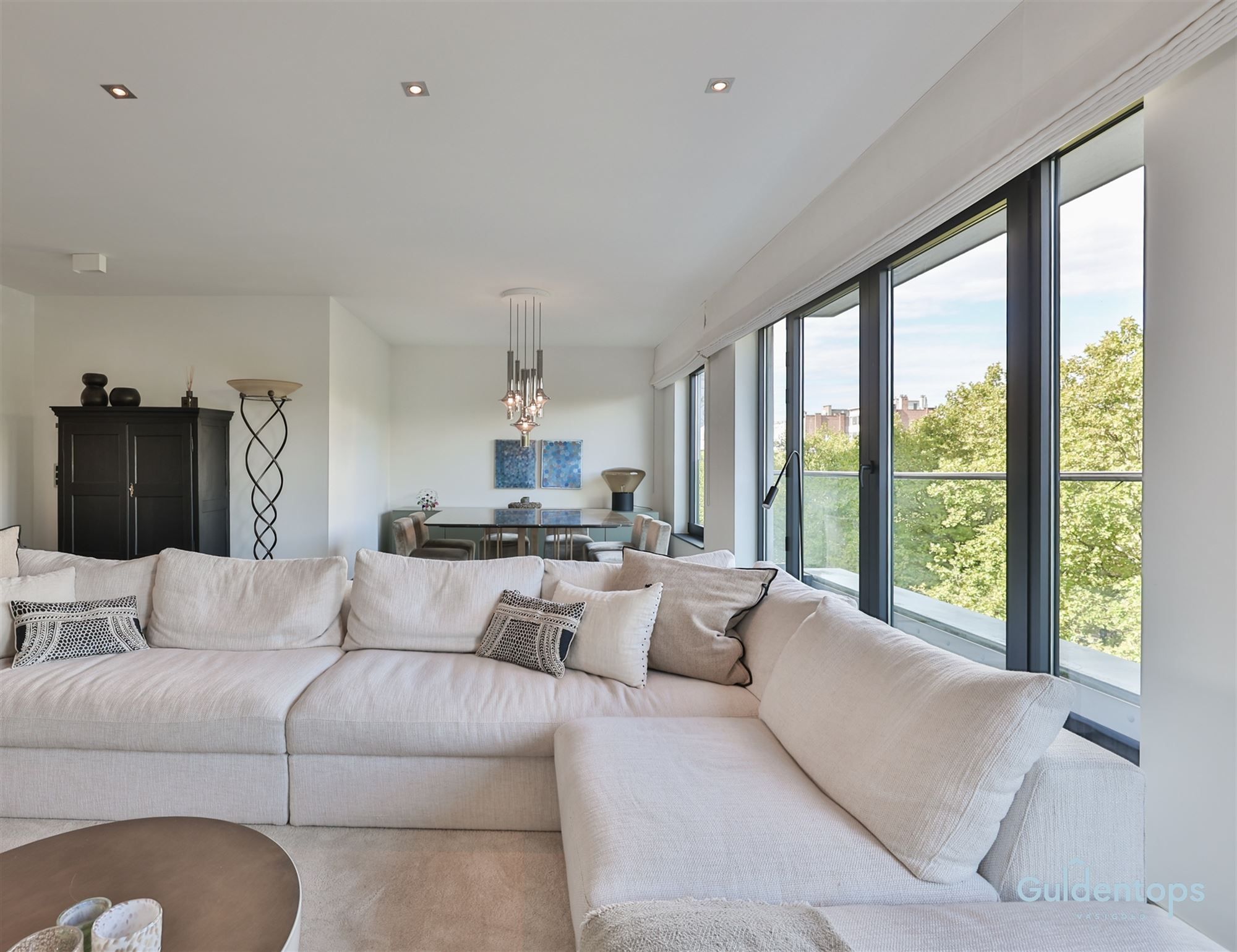 Knap ruim luxueus appartement op absolute toplocatie foto 4