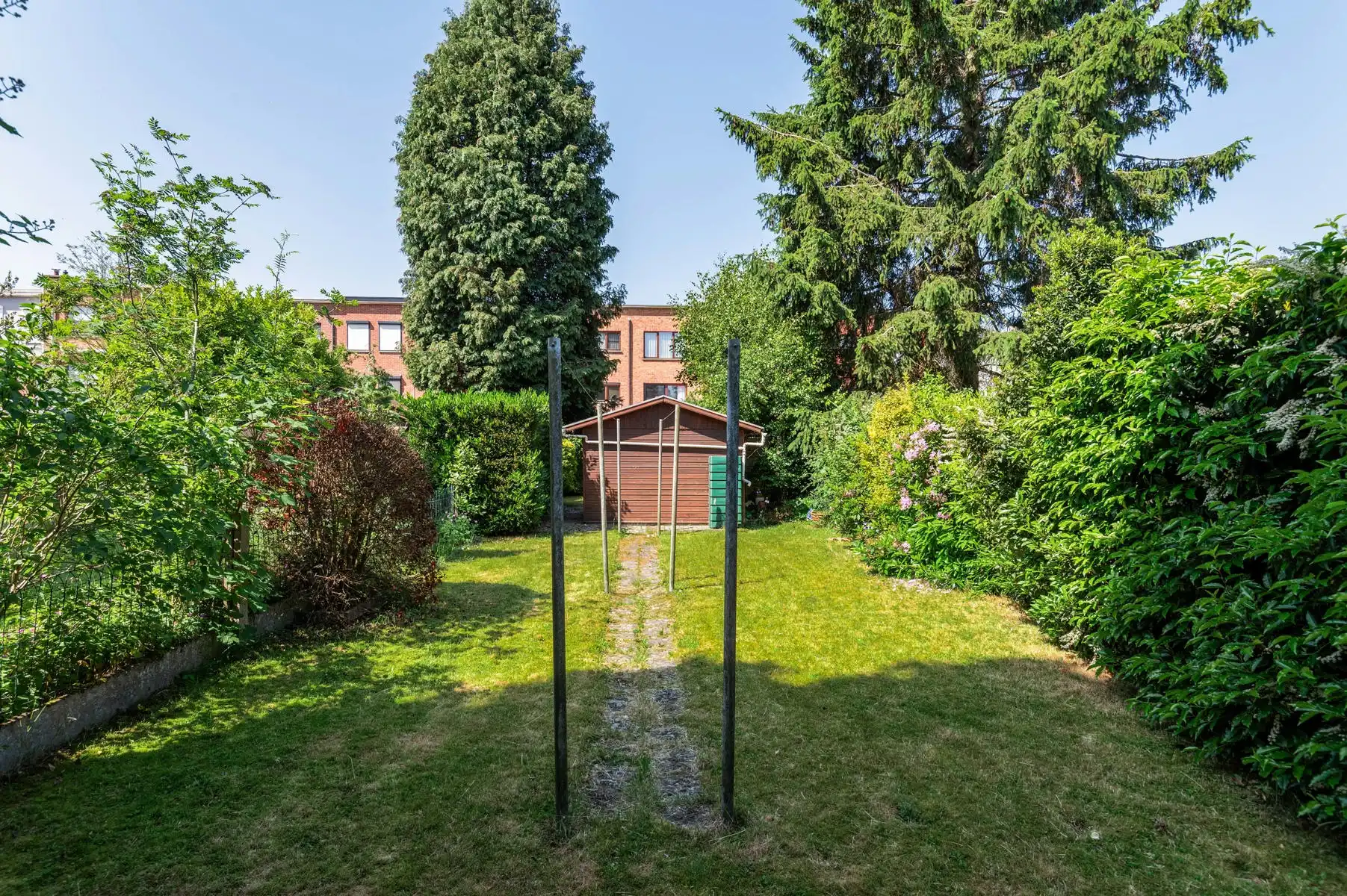 Verzorgde beletage met diepe tuin en ligging nabij het centrum foto 8