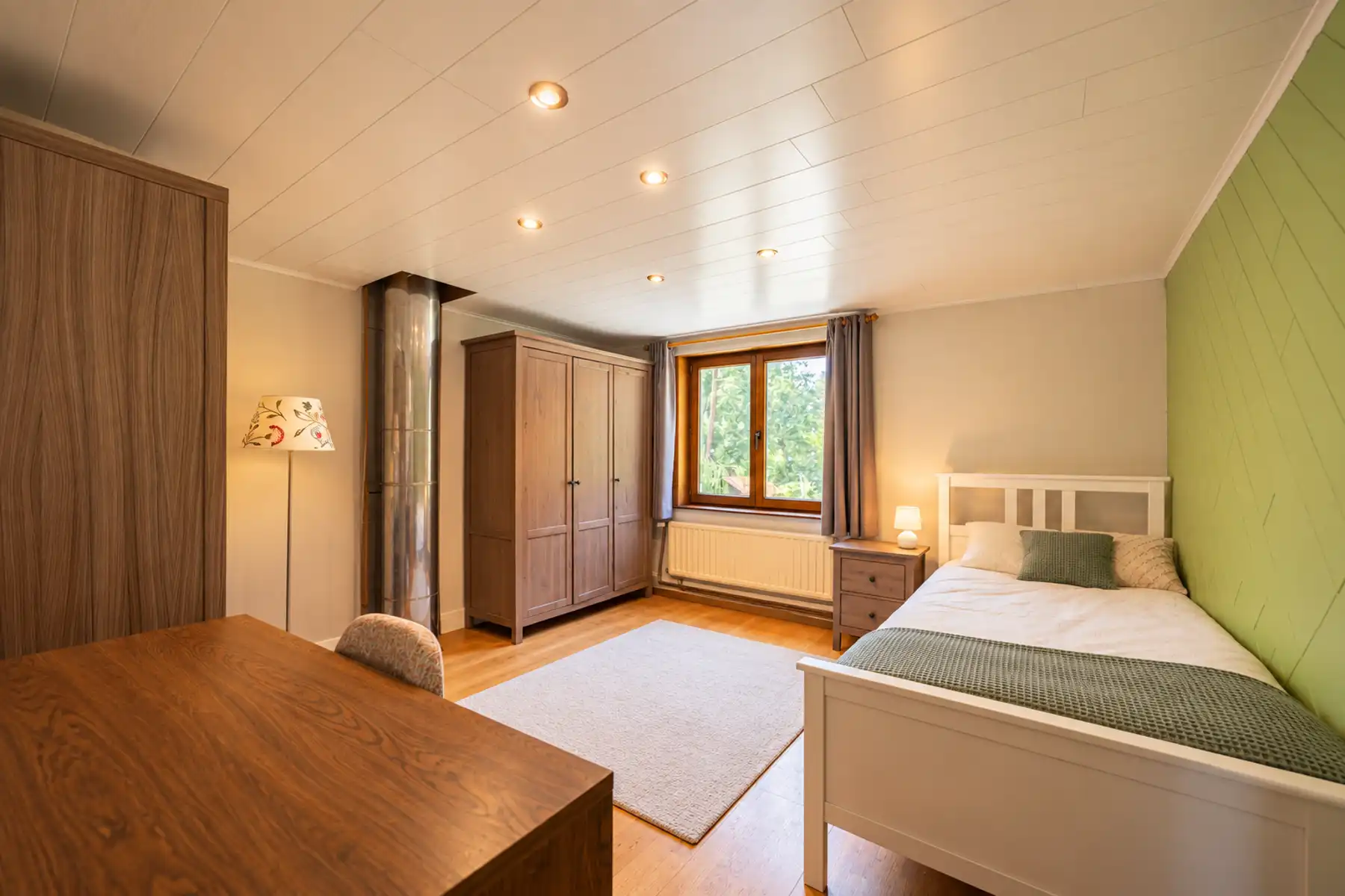 Mooie, gezellige woning met zonnige tuin op een toplocatie foto 17