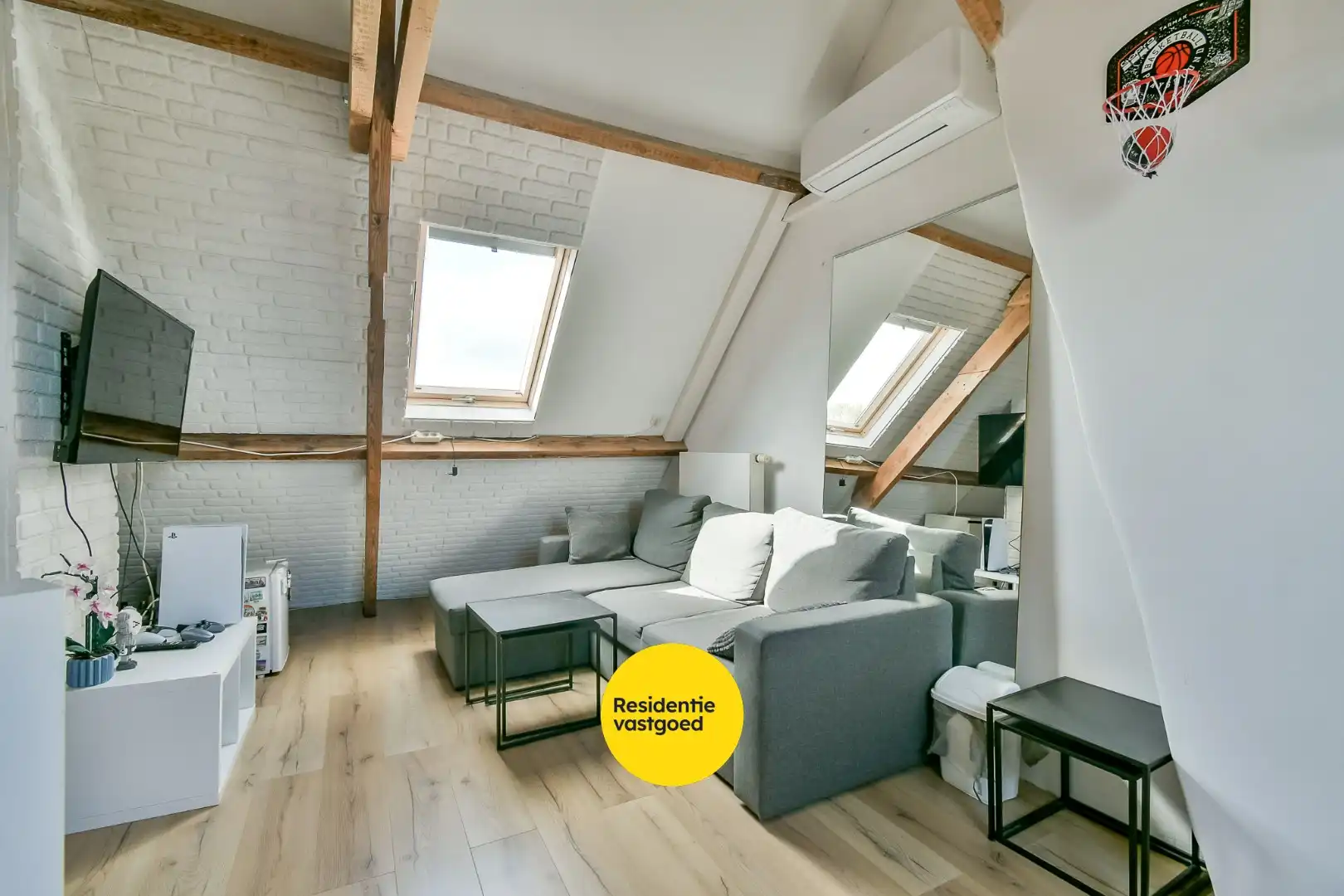 Halfopen woning met verhuurde buitenunit – extra inkomsten vanaf dag één! foto 15