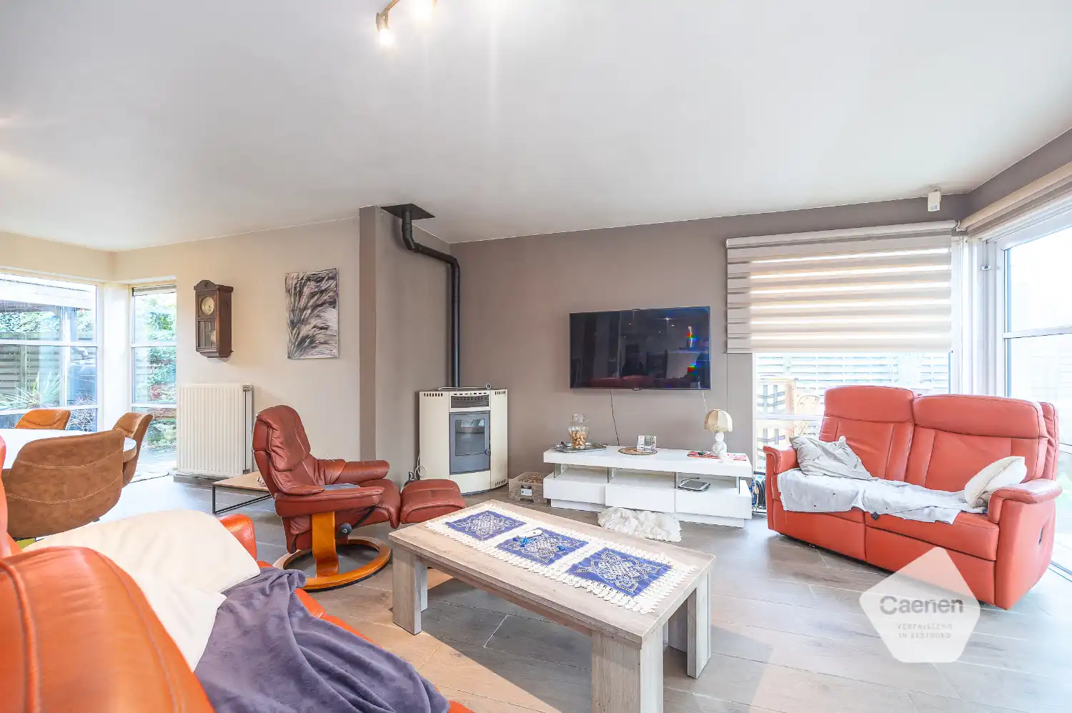 Recente half open woning te koop in Gistel foto 6