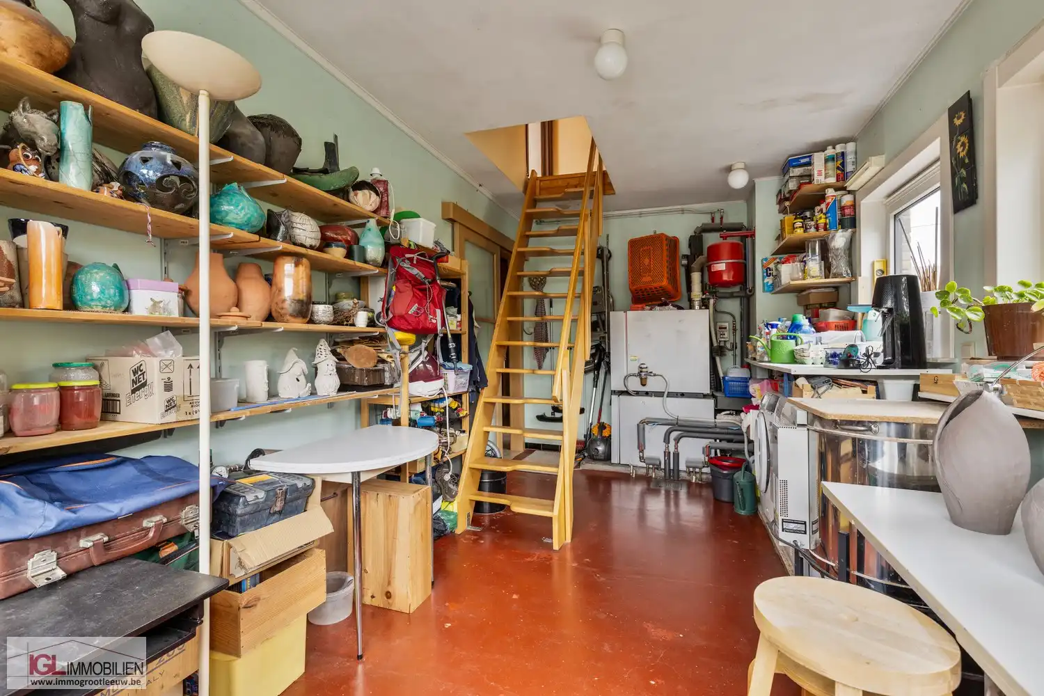 --- VERKOOP OP LIJFRENTE --- Charmante en perfect onderhouden bungalow met prachtige tuin foto 14