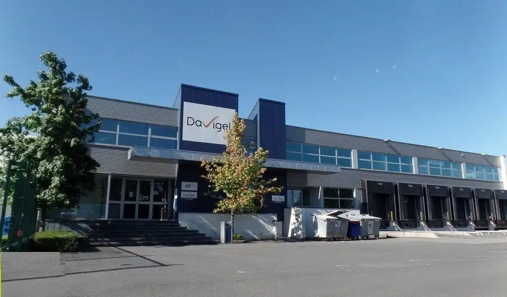 Magazijn met kantoren te huur op logistieke site te Bornem foto 18