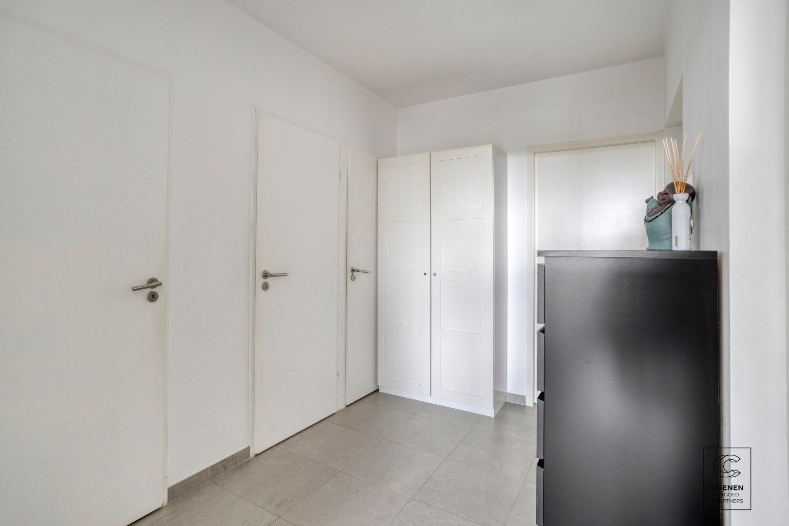 Instapklaar appartement met 2 slpk's nabij het centrum van Schoten foto 12