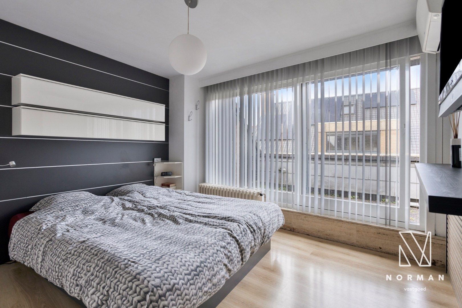 Duplex te koop in het centrum van Kuurne met 3 slaapkamers en een groot zongericht terras met tuinhuis.  foto 17