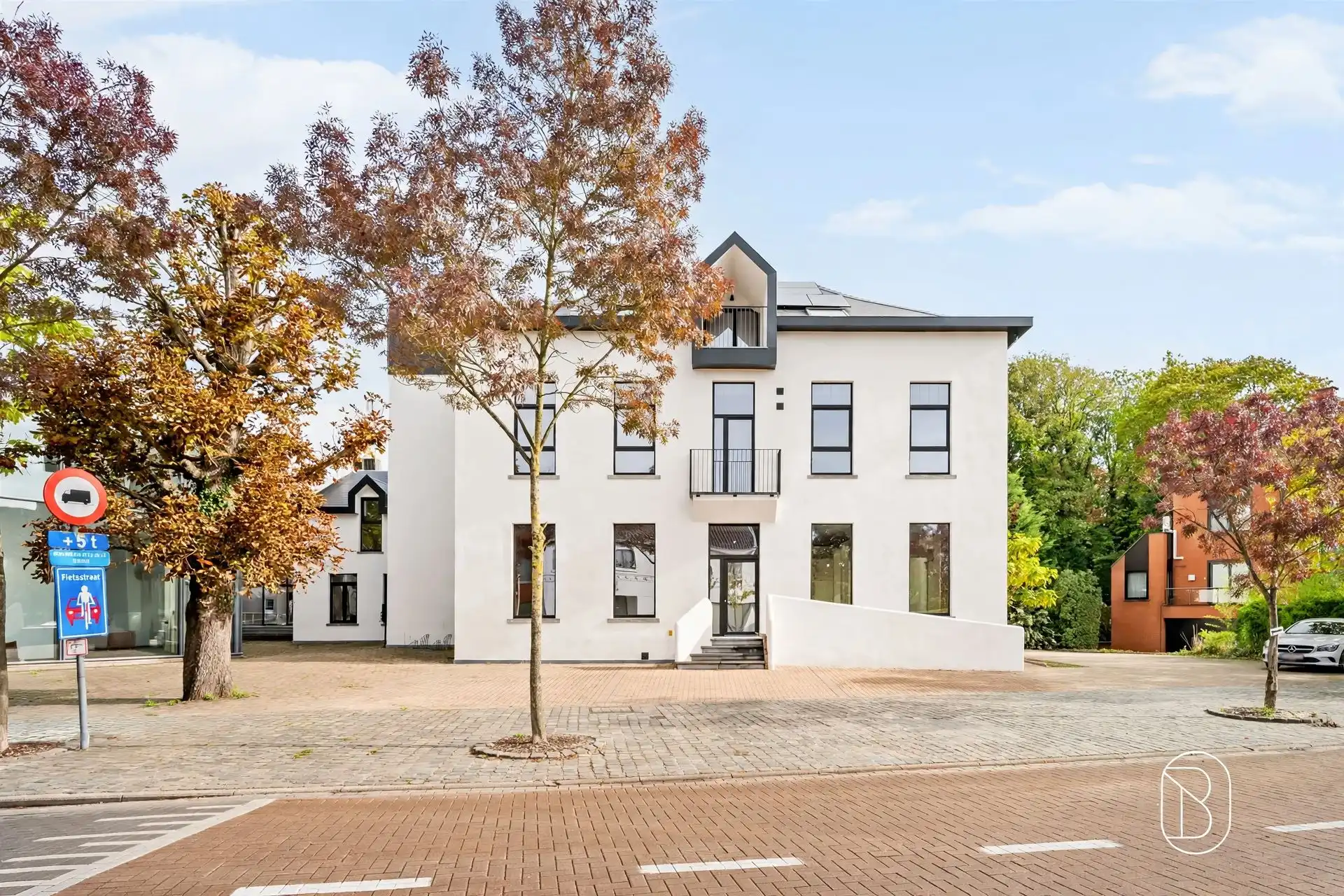 Gebouw te koop Izegemsestraat 1/1 - 8800 RUMBEKE