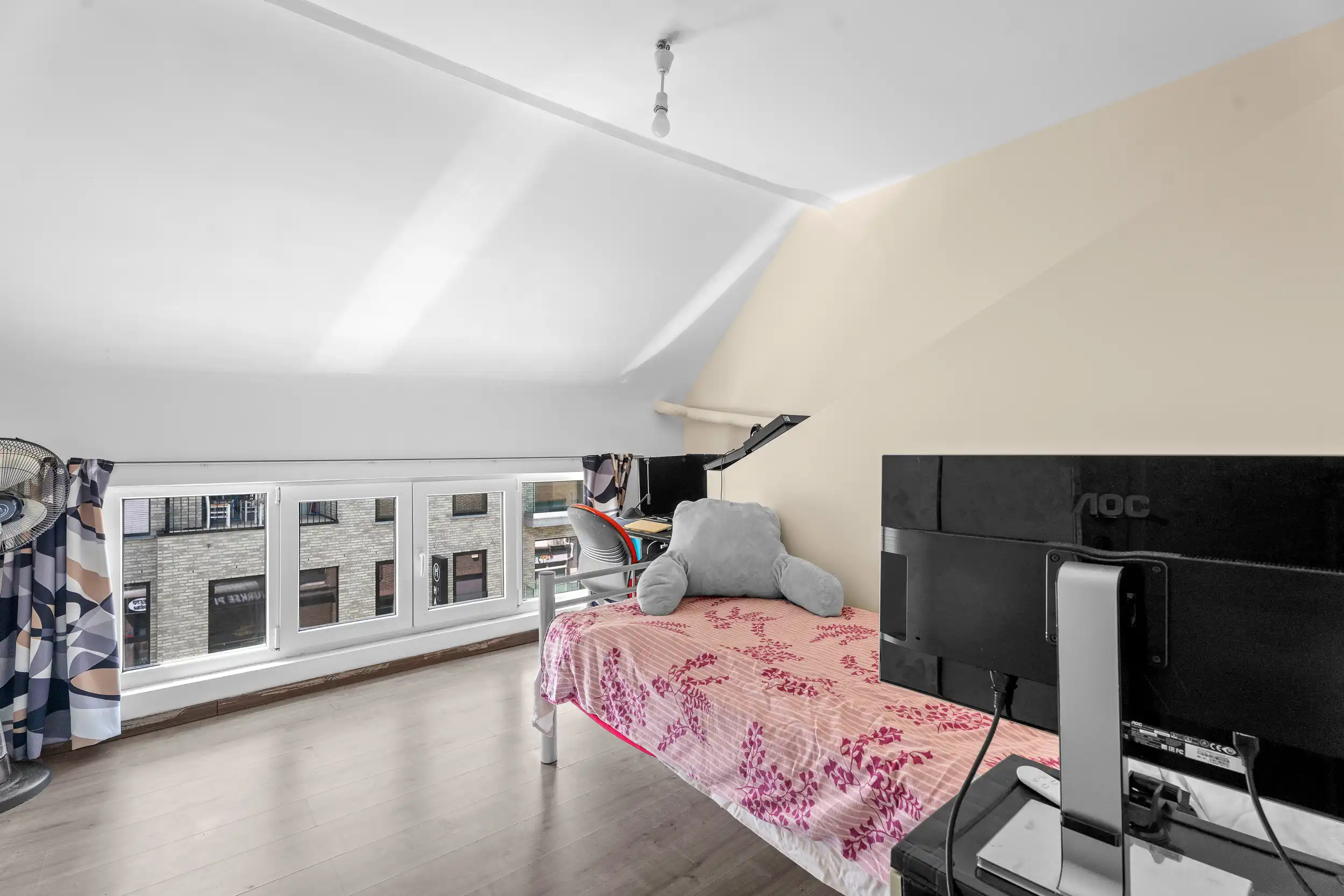 Unieke kans: Goeddraaiende pizzazaak met appartement! foto 13