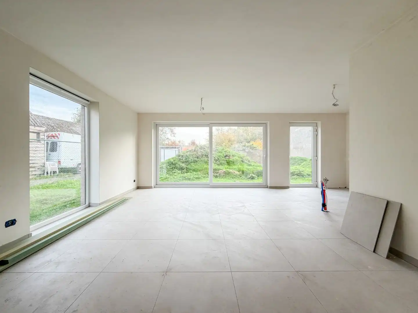 Rustig gelegen energiezuinige nieuwbouwwoning met 4 slpk, op ruim perceel, Torhout. foto 2