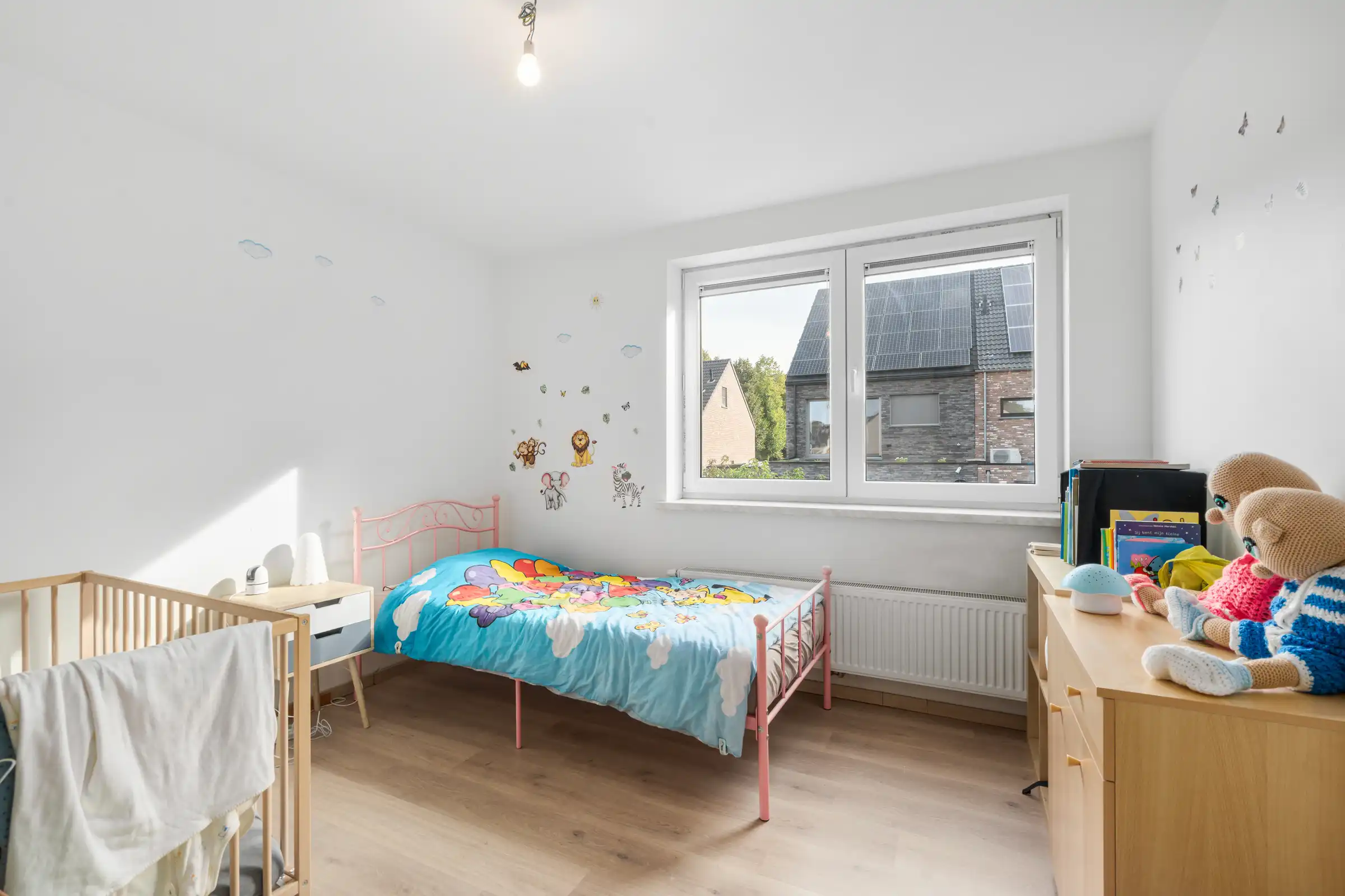Recente half open bebouwing op gunstige locatie foto 17