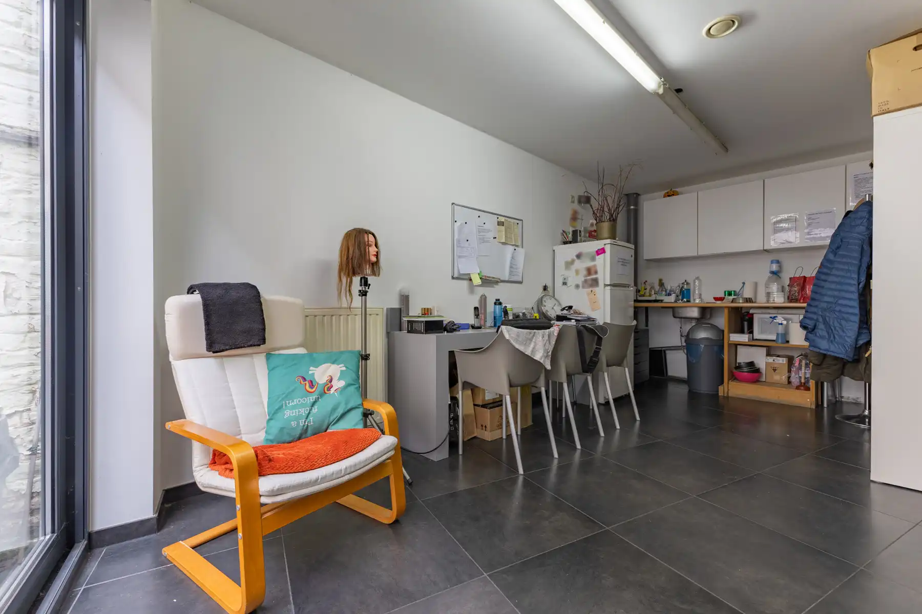 Gunstig gelegen commerciële gelijkvloers in centrum Halle foto 9