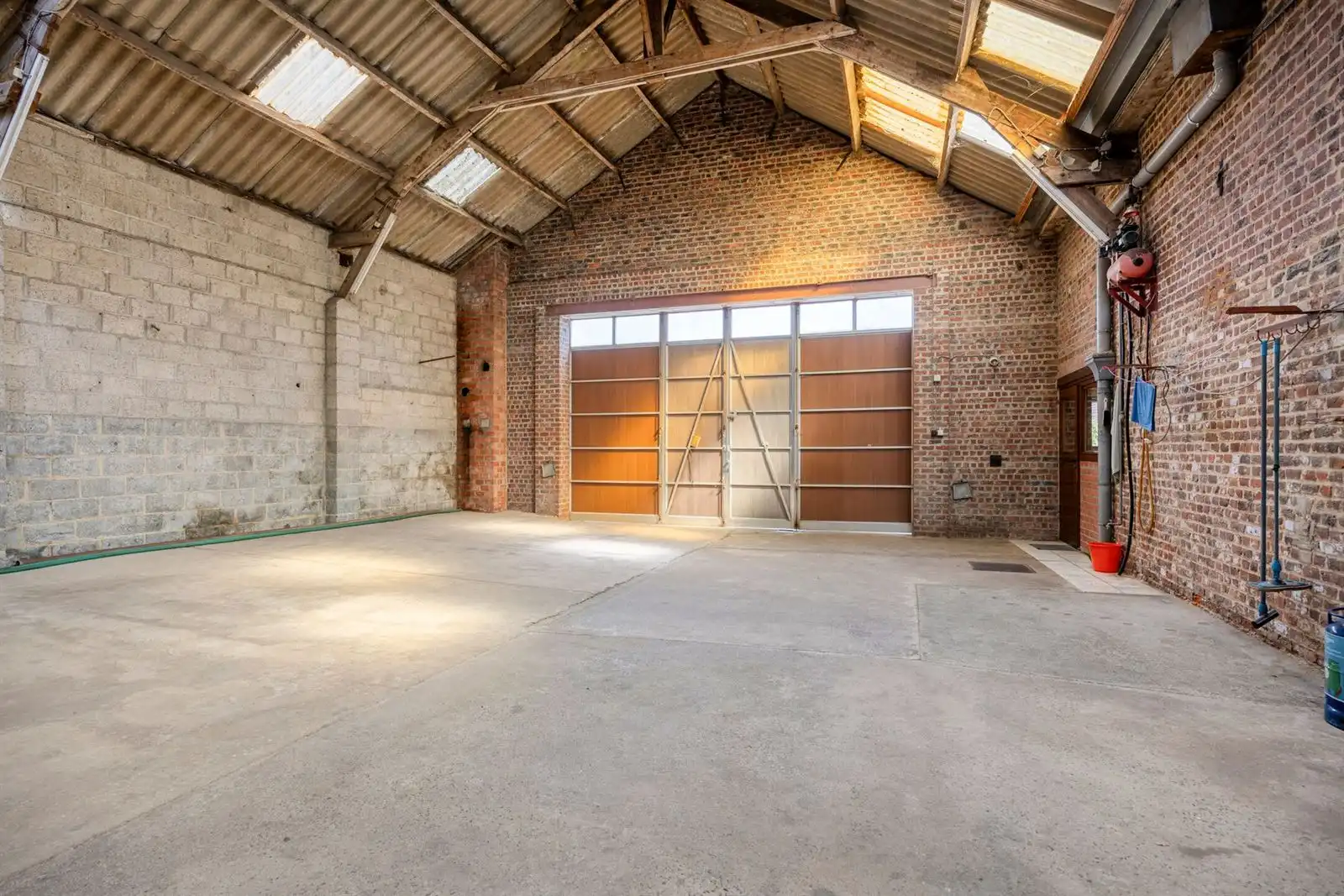 Woning met ruime loods te koop op 18 are 78ca foto 22