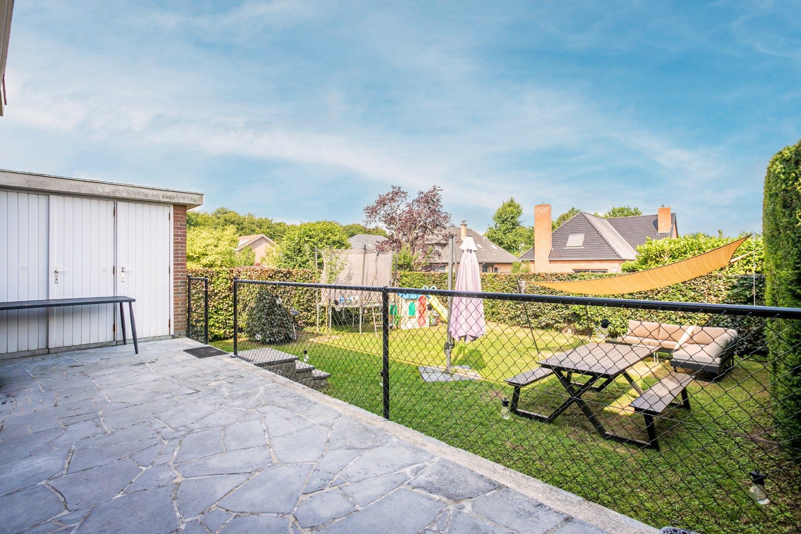 Instapklare woning 3 slpks, garage en tuin op +- 4are foto 10
