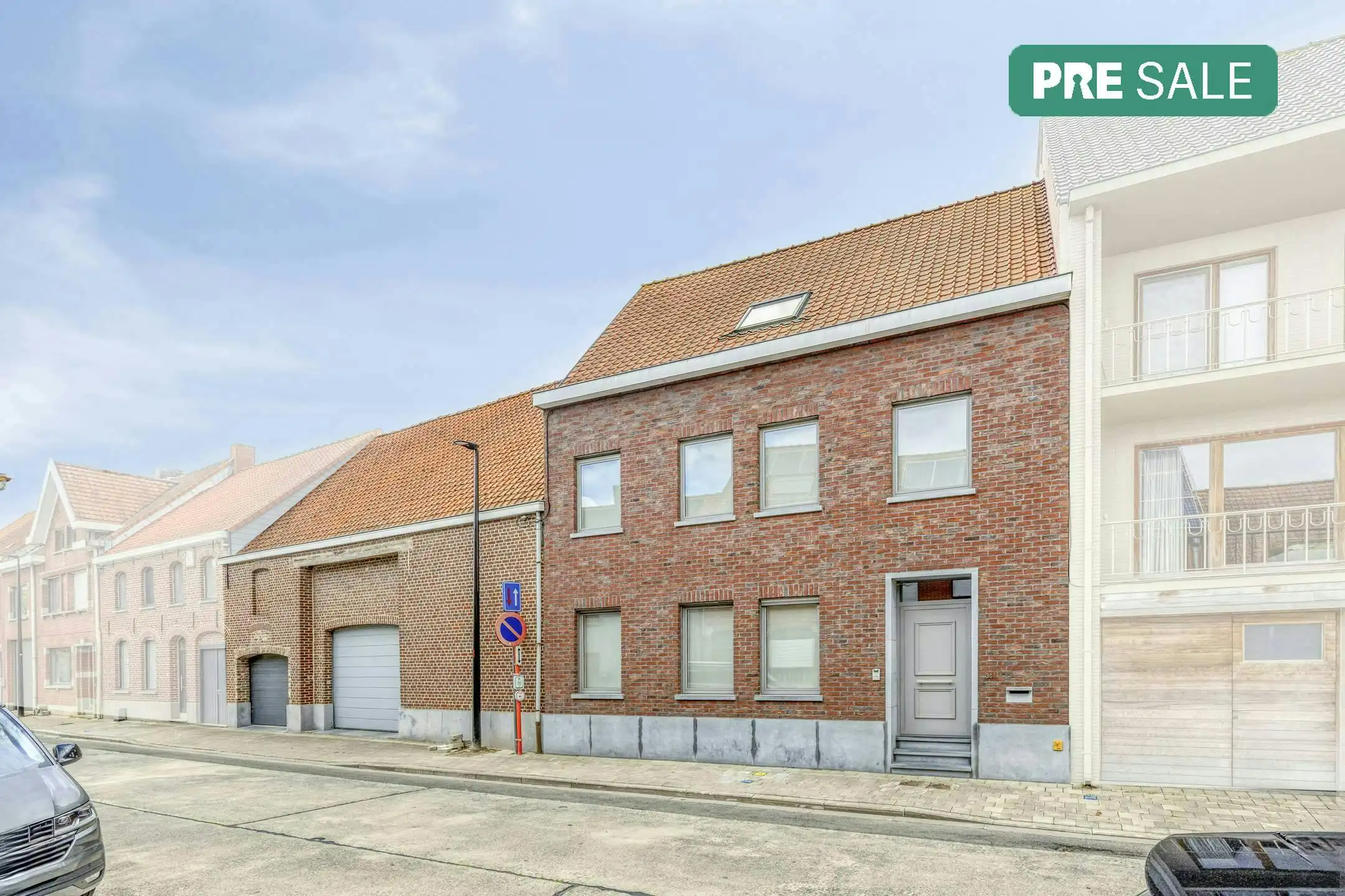 Statige woning te koop in Desselgem foto {{pictureIndex}}