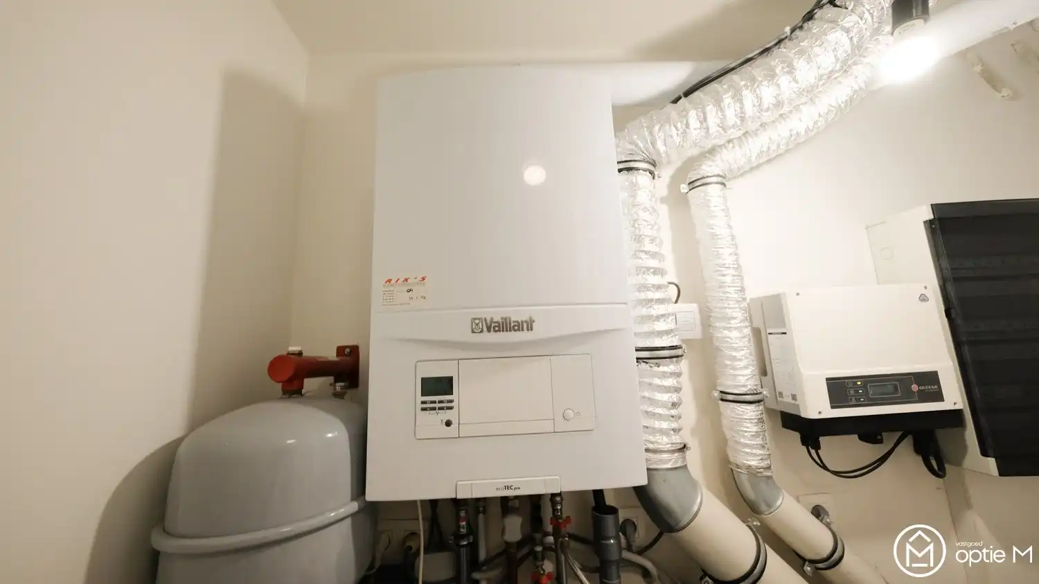 Stijlvol wonen in Hasselt: gezellige woning met 3 slaapkamers, tuin, garage en kelder te huur - ideale uitvalsbasis voor stedelijk leven in je eigen bubbel foto 22