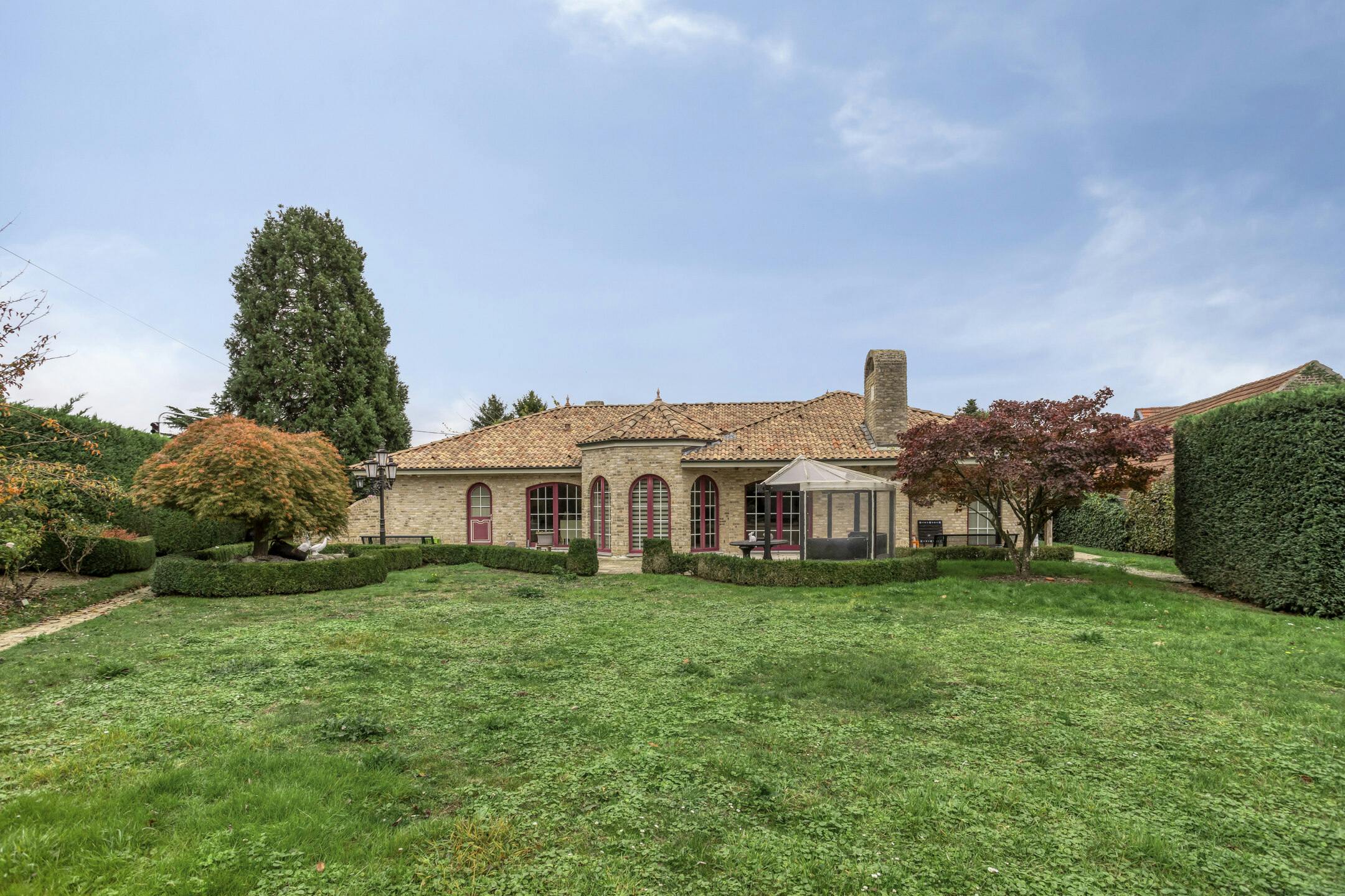 Gelijkvloerse villa op een centrale locatie in Brussegem foto 20