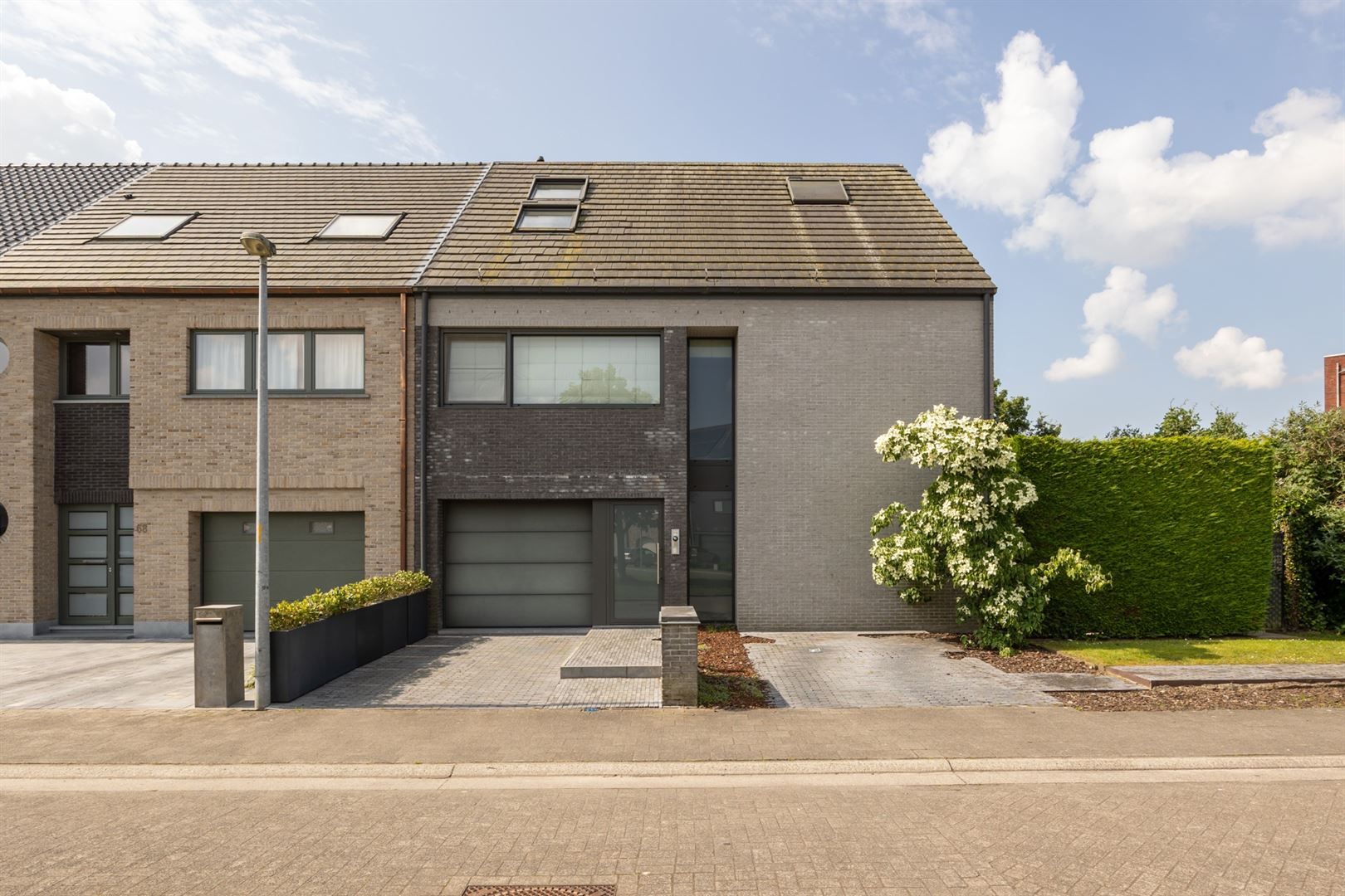 Uitzonderlijk ruime woning met 5 SLK en 2 BK. foto 22