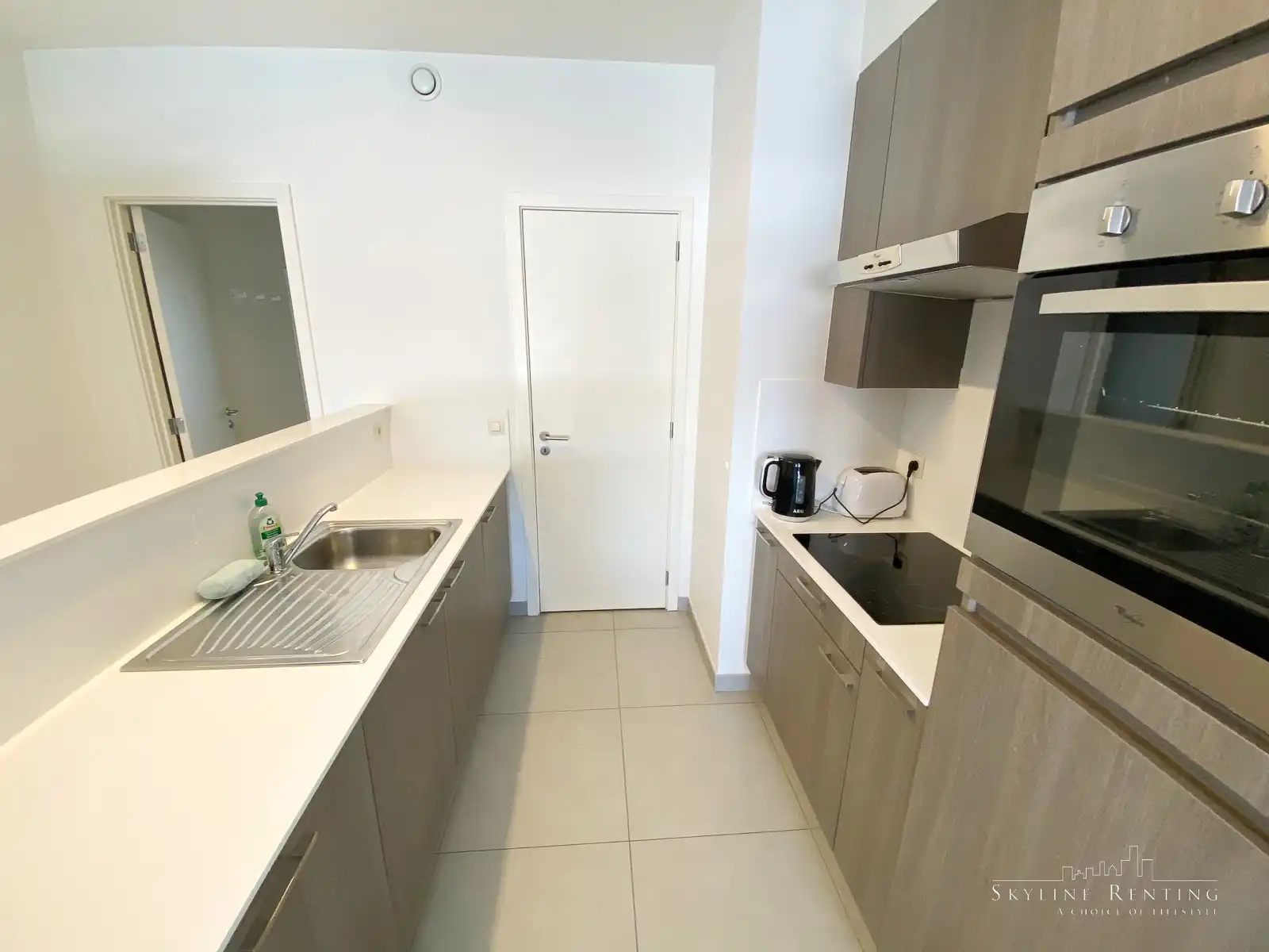 Gemeubeld appartement 1 kamer + terras (Kanaal van Brussel) foto 5