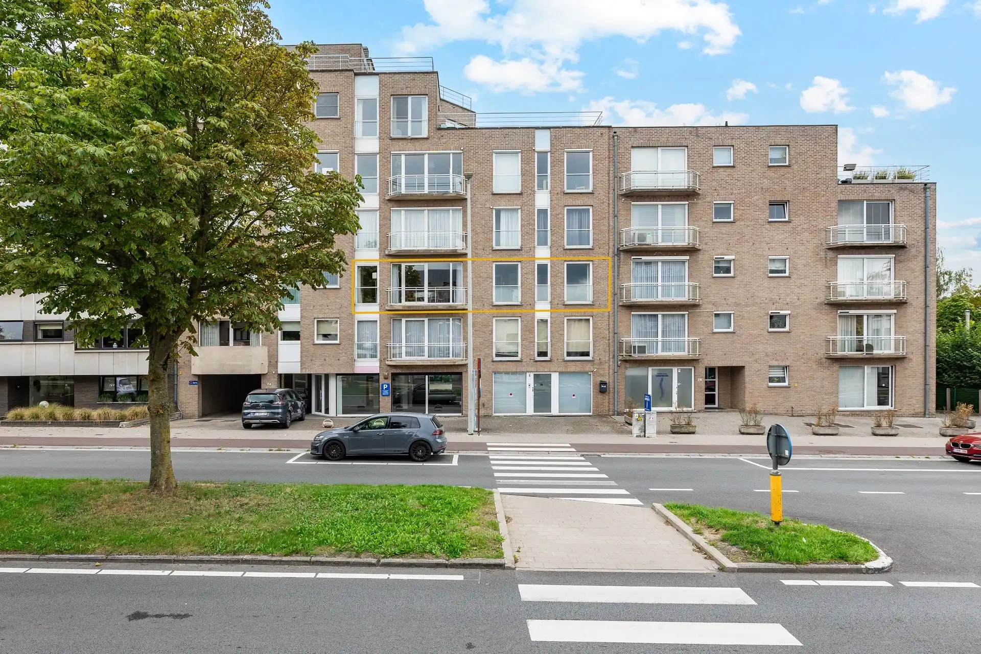 Exclusief en bijzonder ruim appartement van 183 m² met zuidgericht terras en uniek zicht op het groen, op wandelafstand van het stadspark en centrum van Aalst foto 2