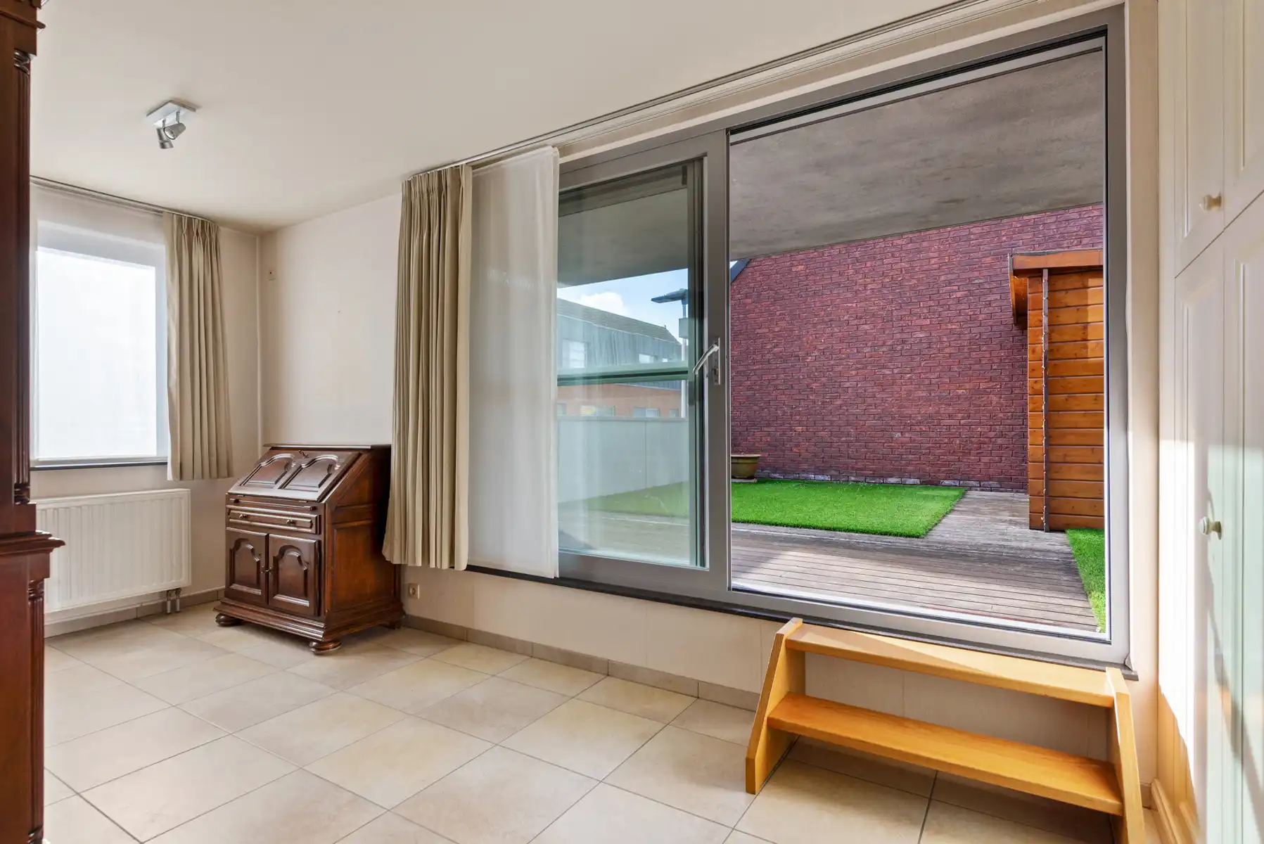 Lichtrijk hoekappartement gelegen in centrum Aartselaar foto 9