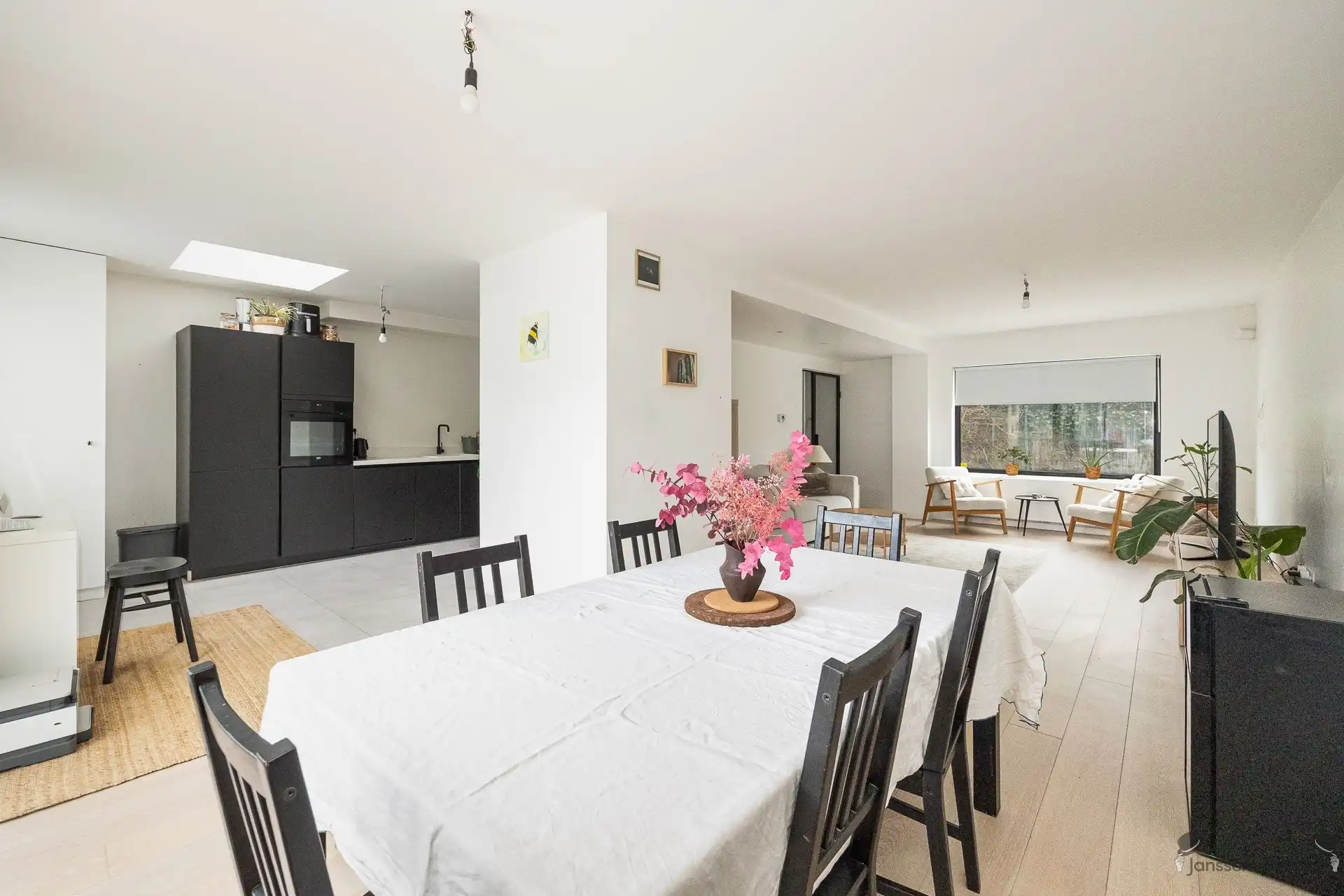 Mooi gerenoveerde woning met EPC B in hartje van Hove foto 6