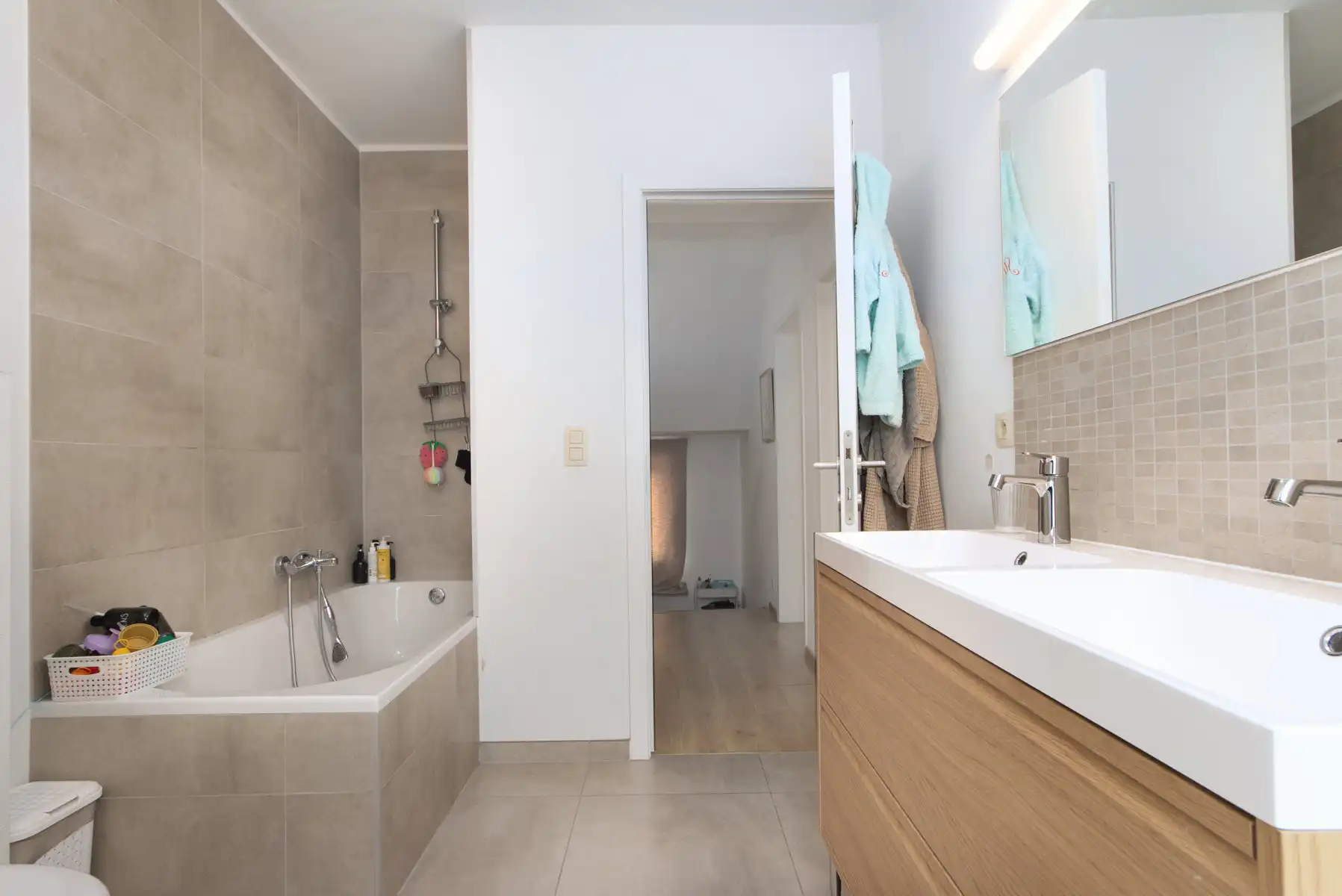 WONING + 4 SLK + TERRAS + TUIN + CENTRAAL + RUSTIG foto 18