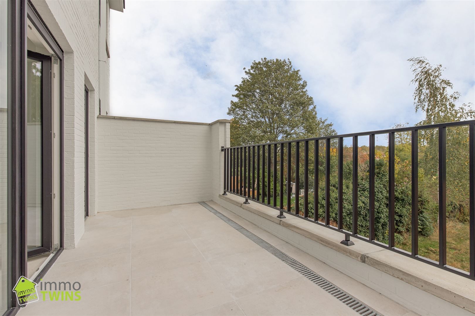 Ruime gerenoveerde bel-etagewoning te Oudegem foto 25