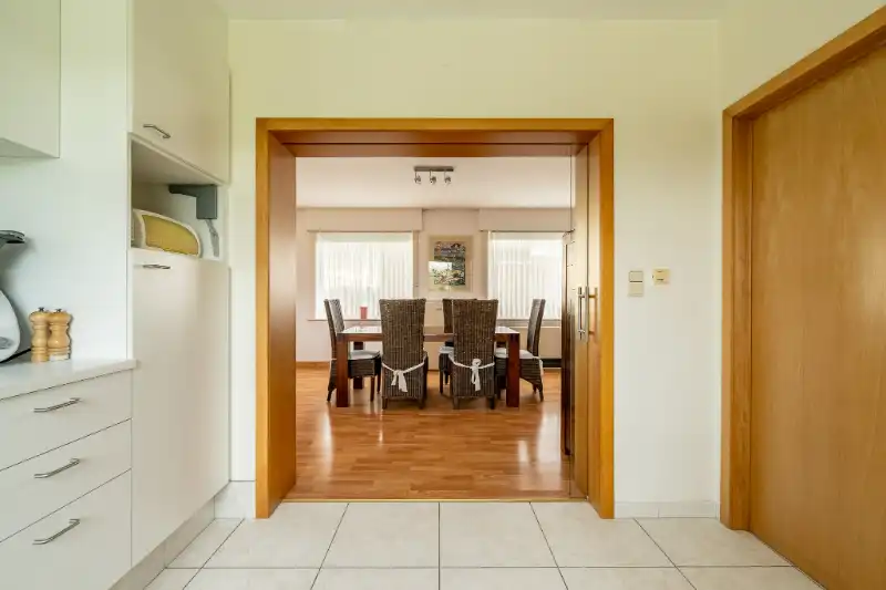 Ruime villa op een landelijke perceel met een oppervlakte van 940m² ! foto 8