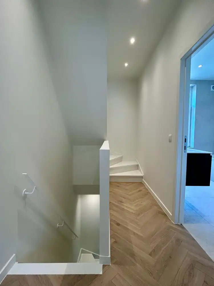 Instapklare, volledig gerenoveerde woning op toplocatie in het centrum van Leuven foto 13