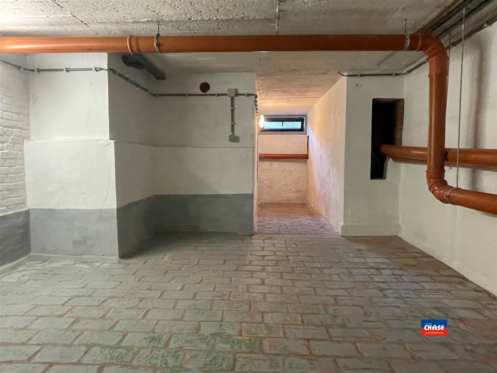 Gelijkvloersappartement met één slaapkamer, prachtige tuin en grote kelder foto 20