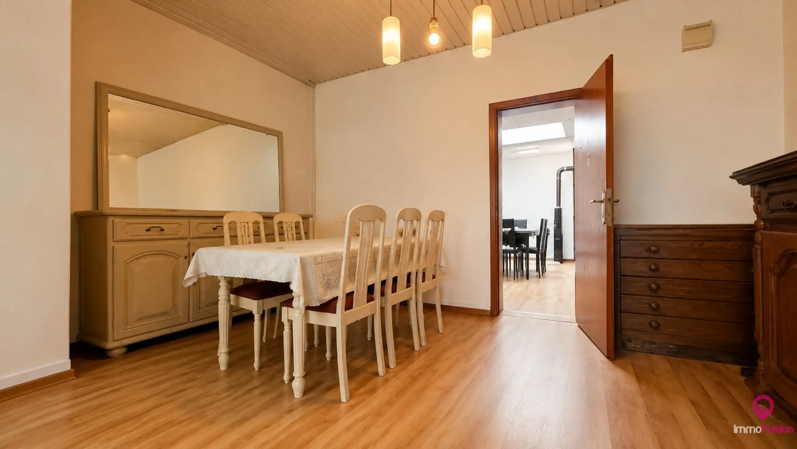 Instapklare woning met veranda, tuin en garage! foto 6