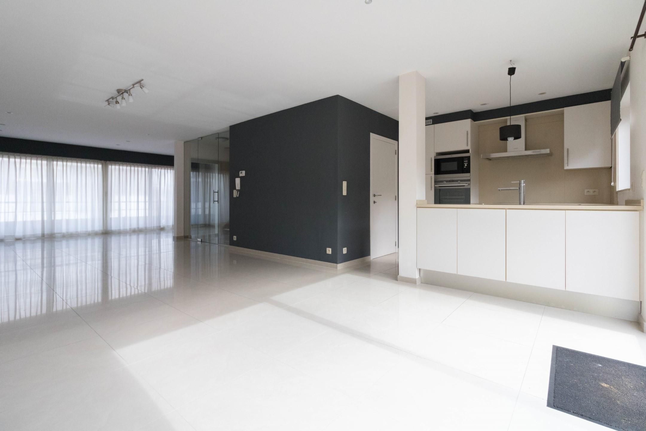Prachtige en moderne woning met 4 slaapkamers foto 2
