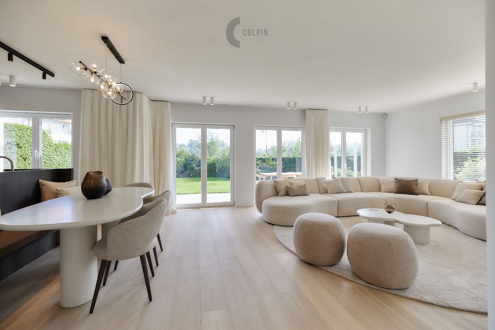 Luxueus hoekappartement met zuidgerichte tuin in het Zoute, vlakbij het Zwin foto 6