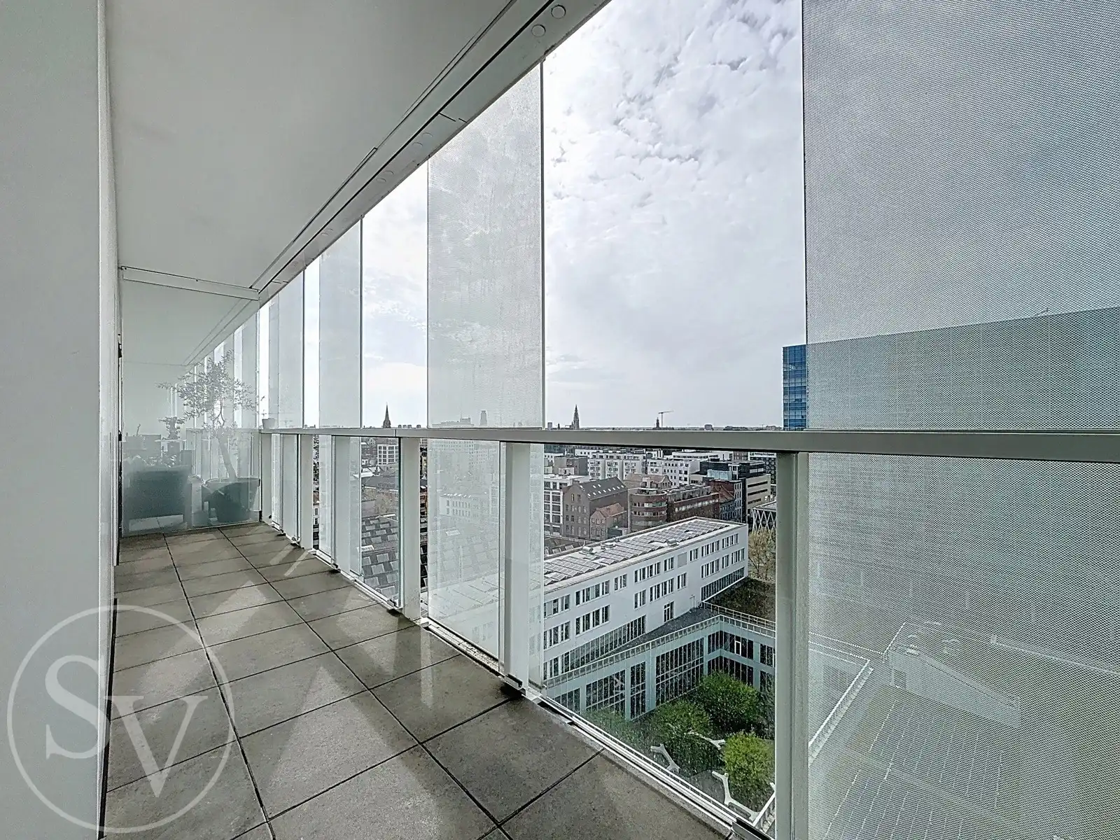 APPARTEMENT, 1 slpk, terras en PARKING. foto 5