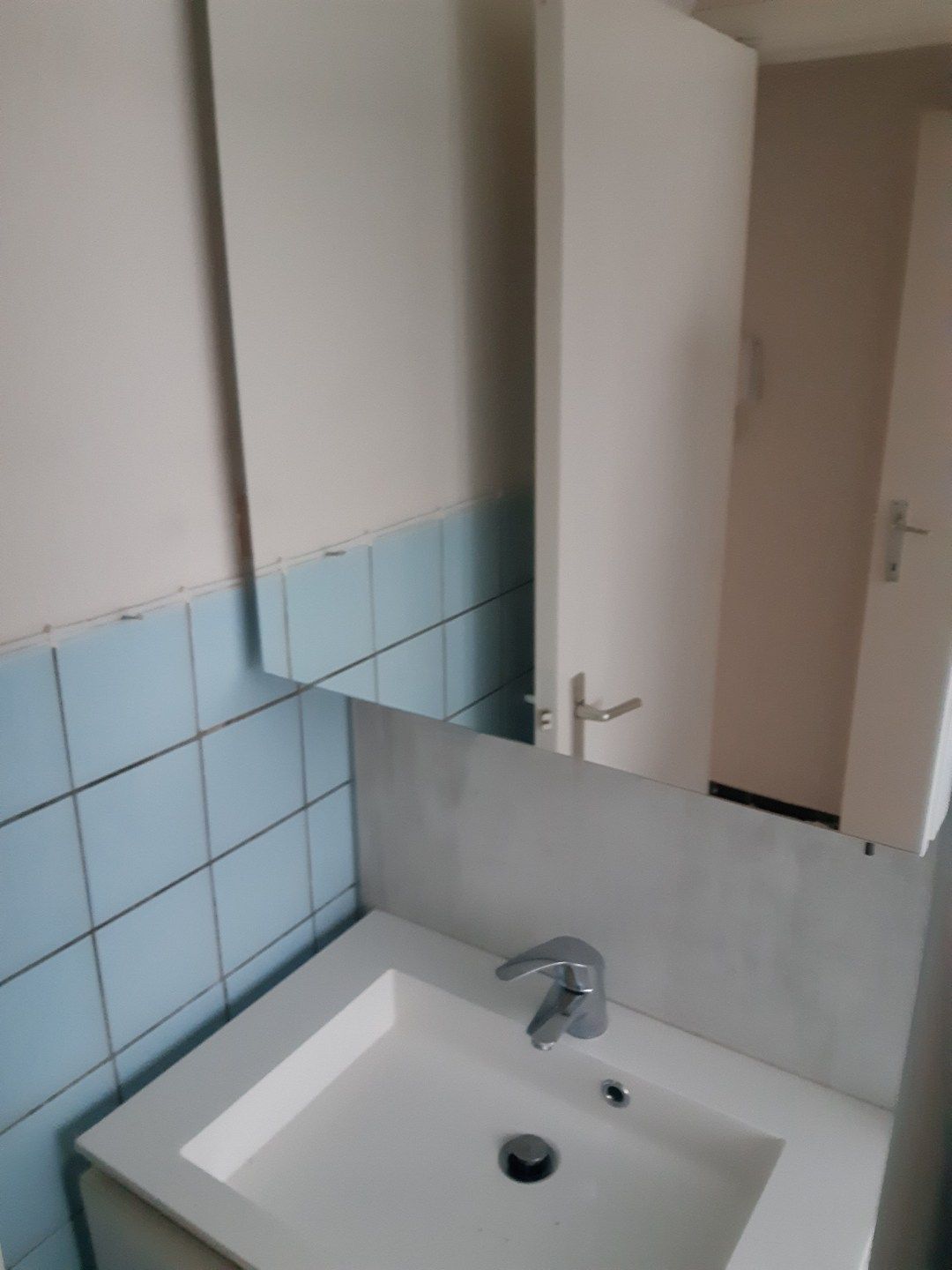 Ruim appartement in centrum Eine. foto 18