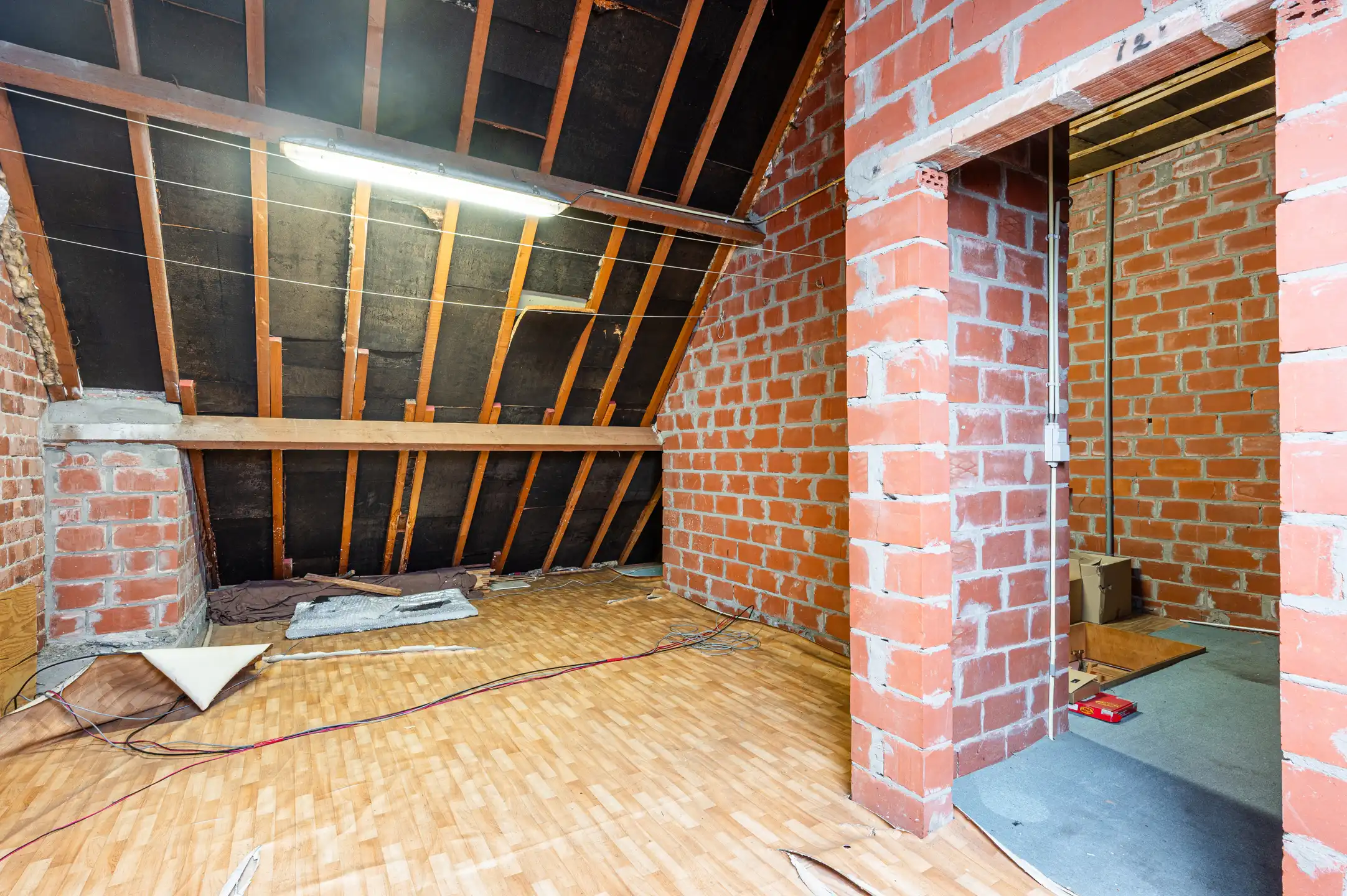 Instapklaar 2 slaapkamer appartement met garage in kleinschalig gebouw foto 24