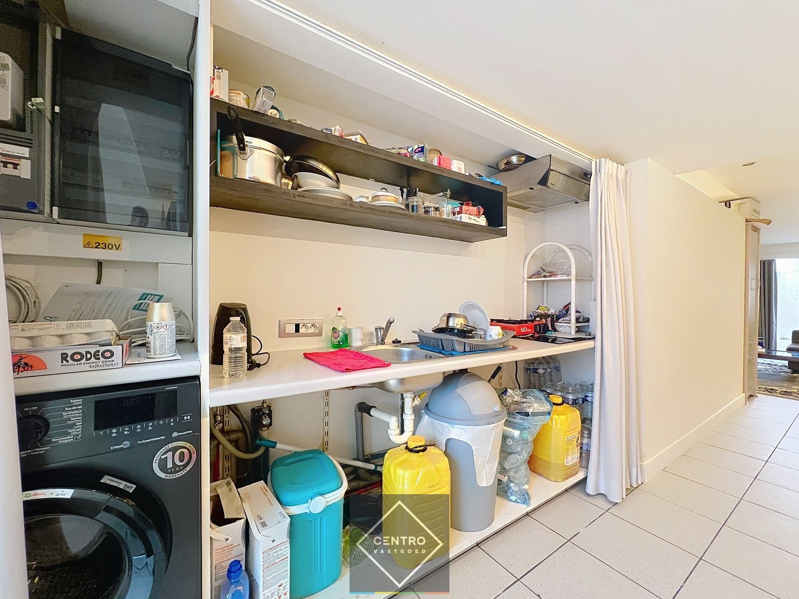 Gelijkvloerse kantoor/praktijkruimte én triplex appartement (met aparte toegangen) op het Kerkplein van Rumbeke! foto 26