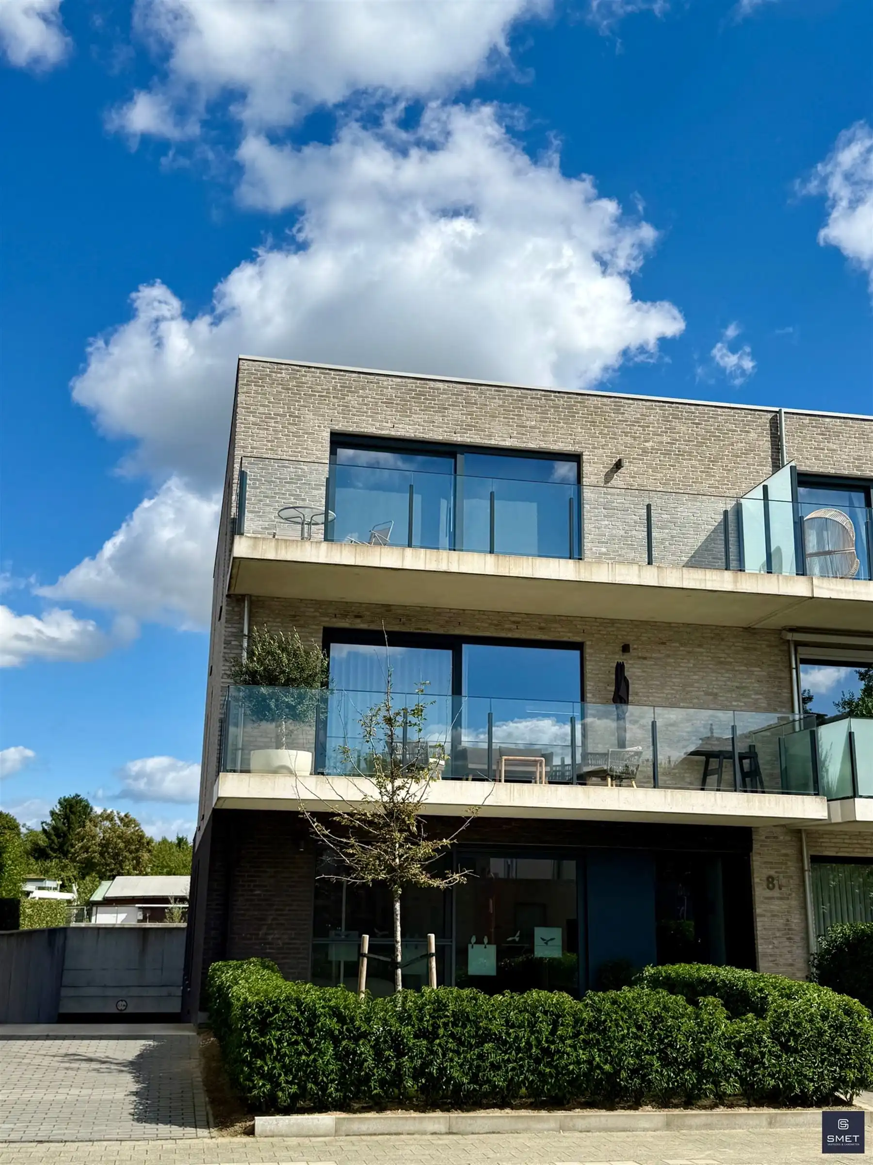 PRACHTIG BEN-APPARTEMENT MET 3 SLPKS EN MOOI TERRAS foto 2