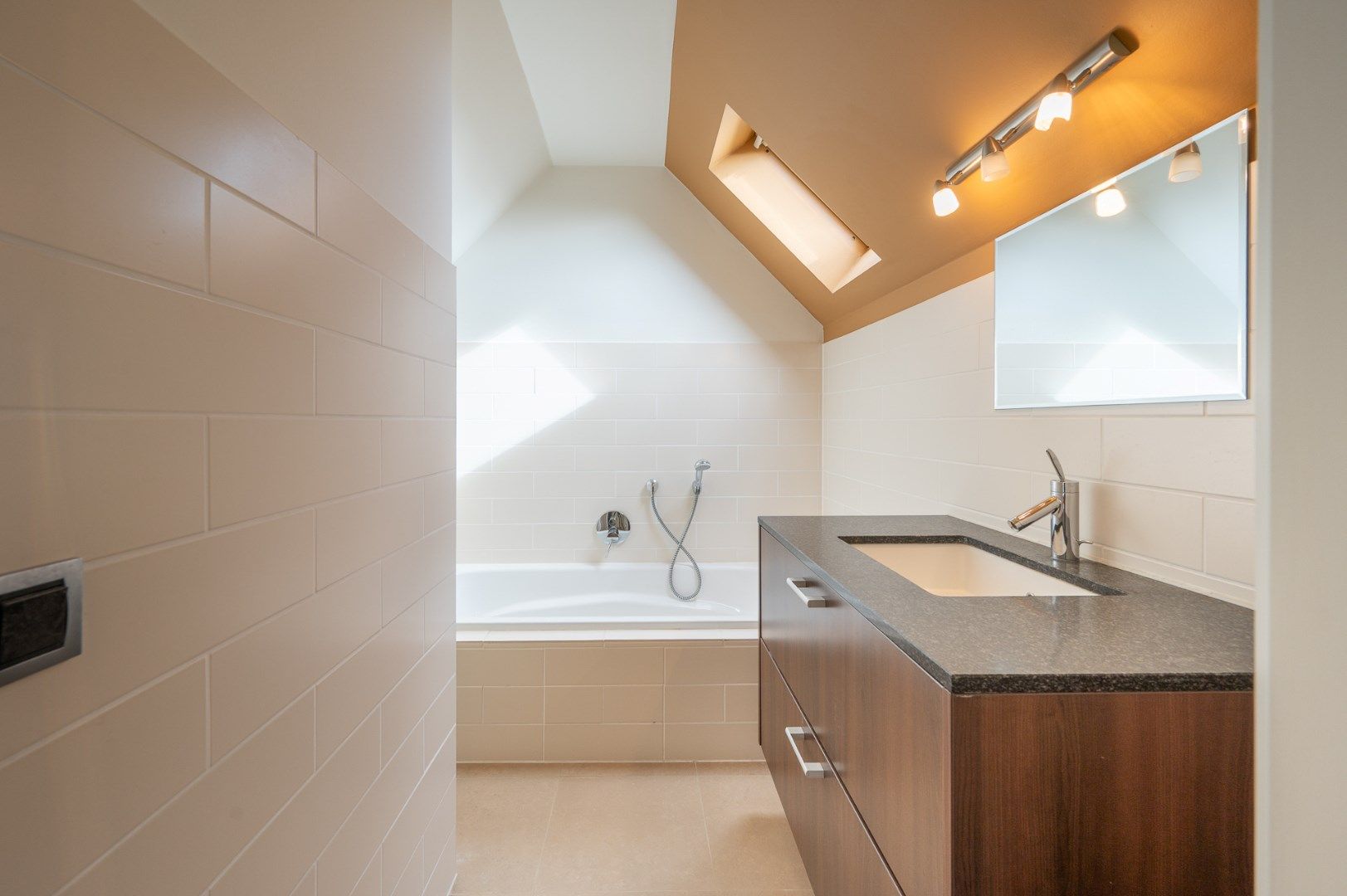 Uitzonderlijk ruim appartement met 3 slaapkamers en mooie zonneterrassen foto 24