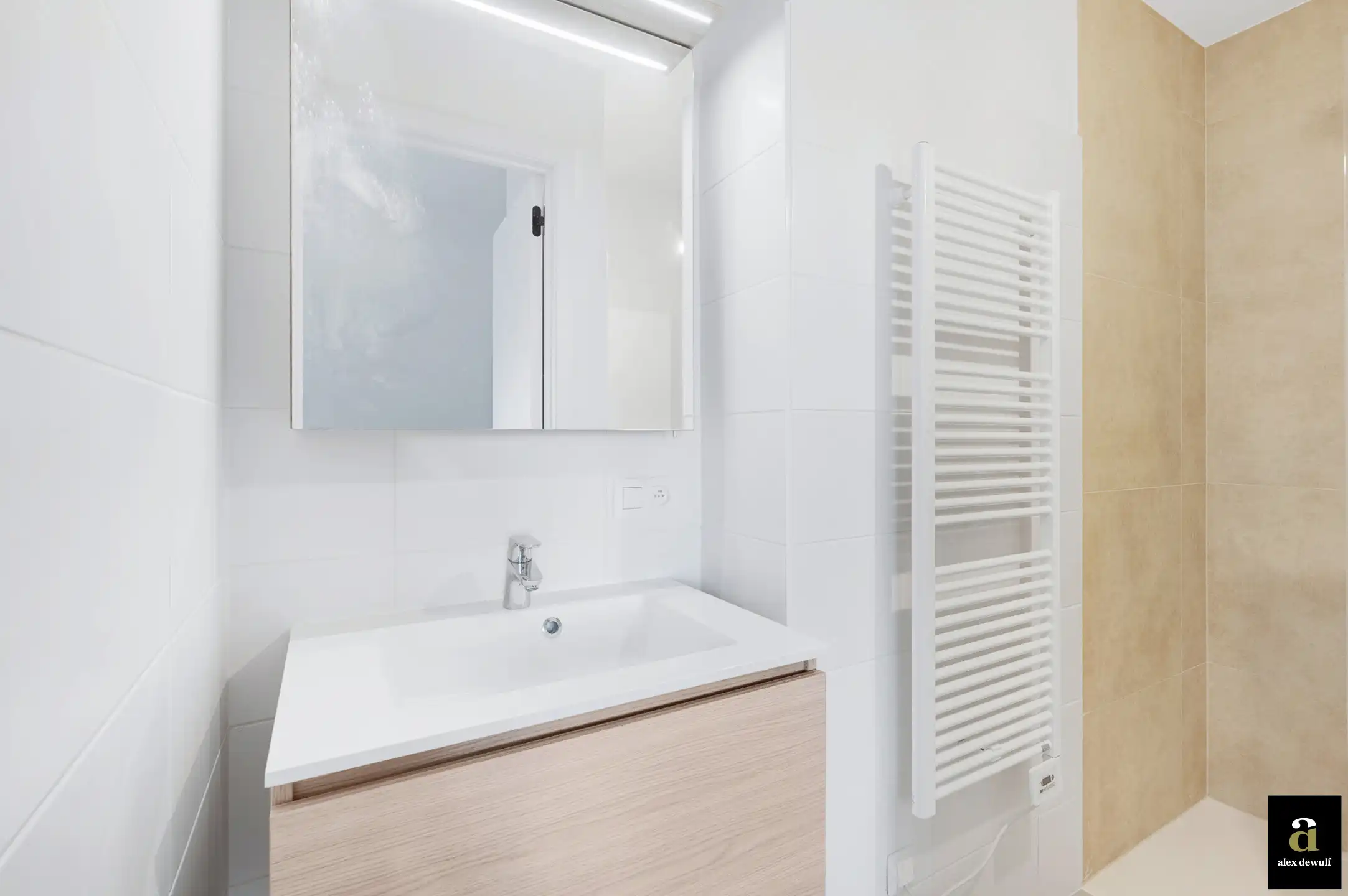 Nieuwbouw penthouse met zuidwestelijk terras en open uitzicht op het Duinenwatermeer. foto 18