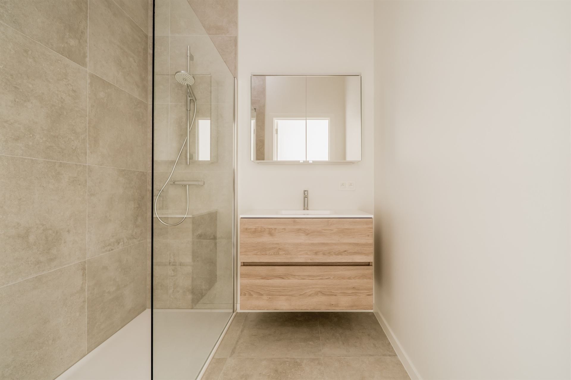 Stijlvol nieuwbouwappartement te huur vlak bij het centrum van Mechelen foto 13