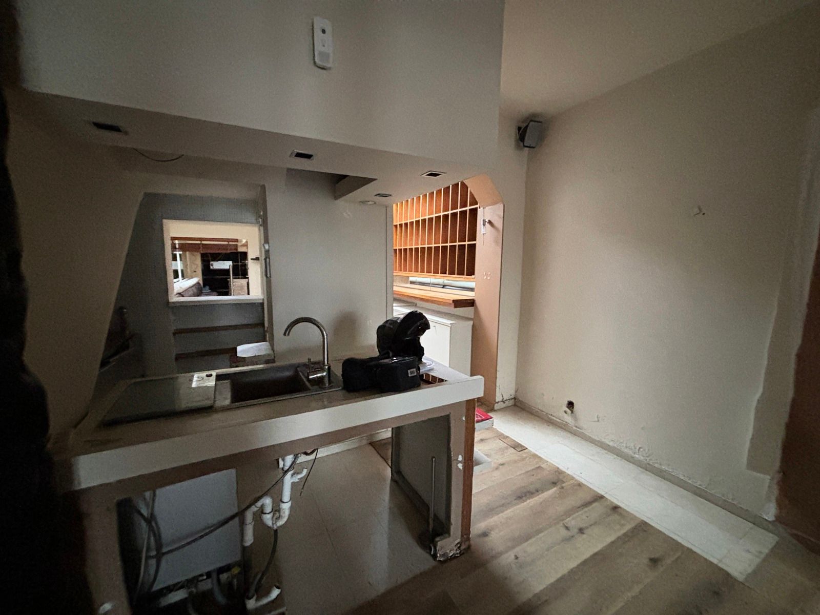 Instapklaar horecapand met terras te huur foto 3