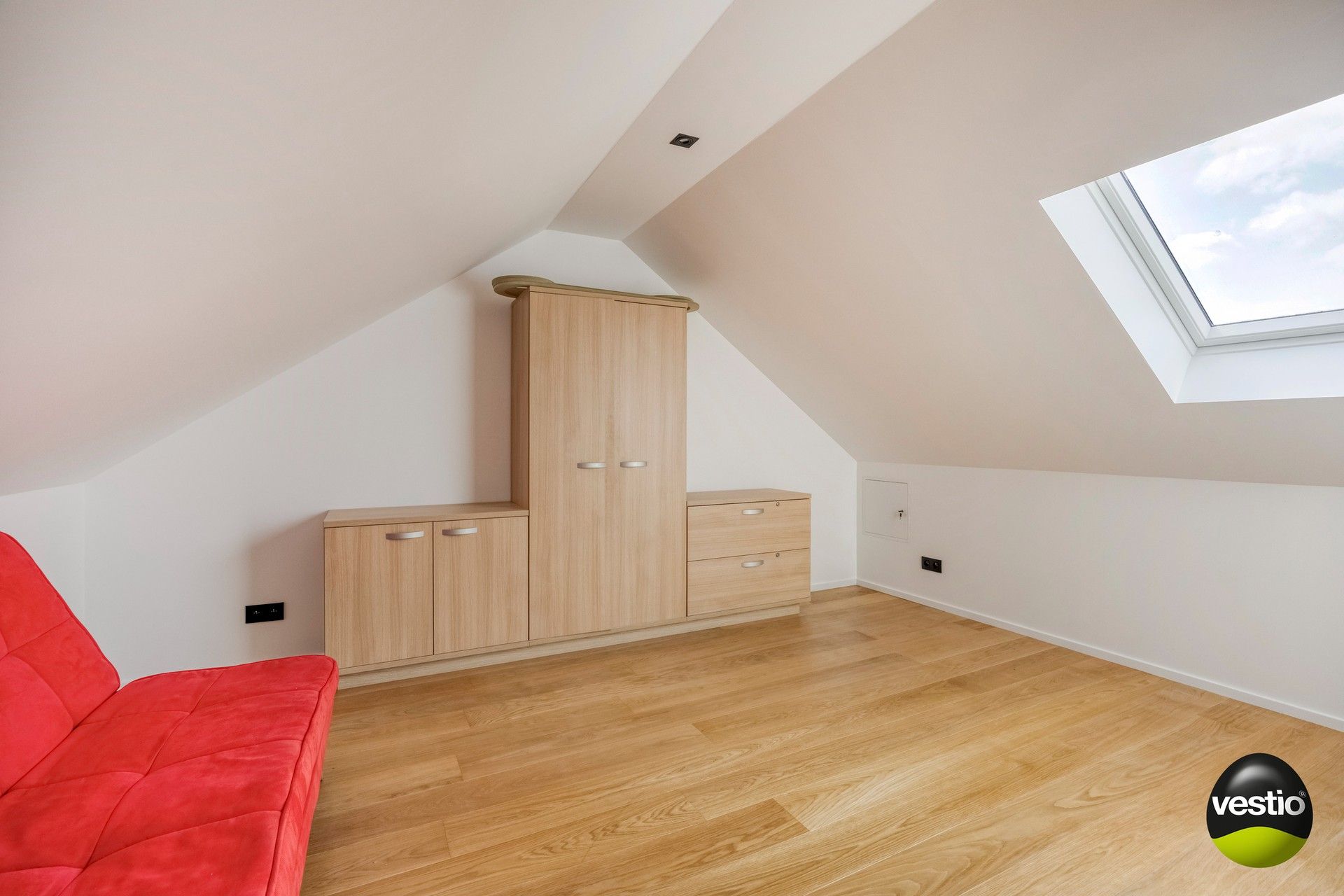 GERENOVEERDE, ENERGIEZUINIGE WONING OP RUSTIGE LOCATIE foto 36